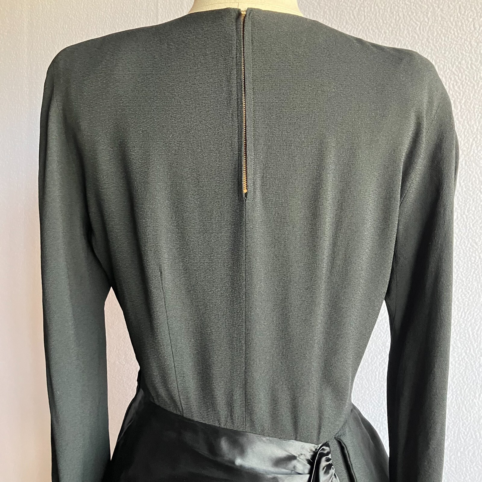 Vintage 1940s Carlye Black Crepe & Satin Hip Interest Wiggle Dress with Pocket