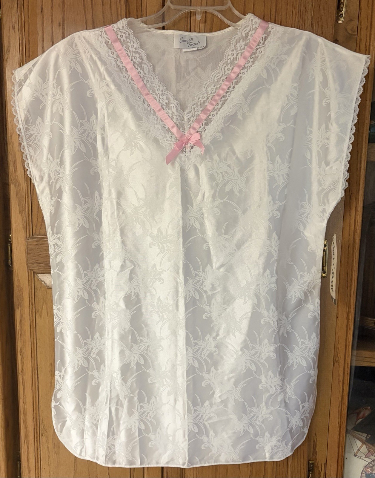 Pink White Satin Lace Trim Knee Length Nightgown Women’s M New