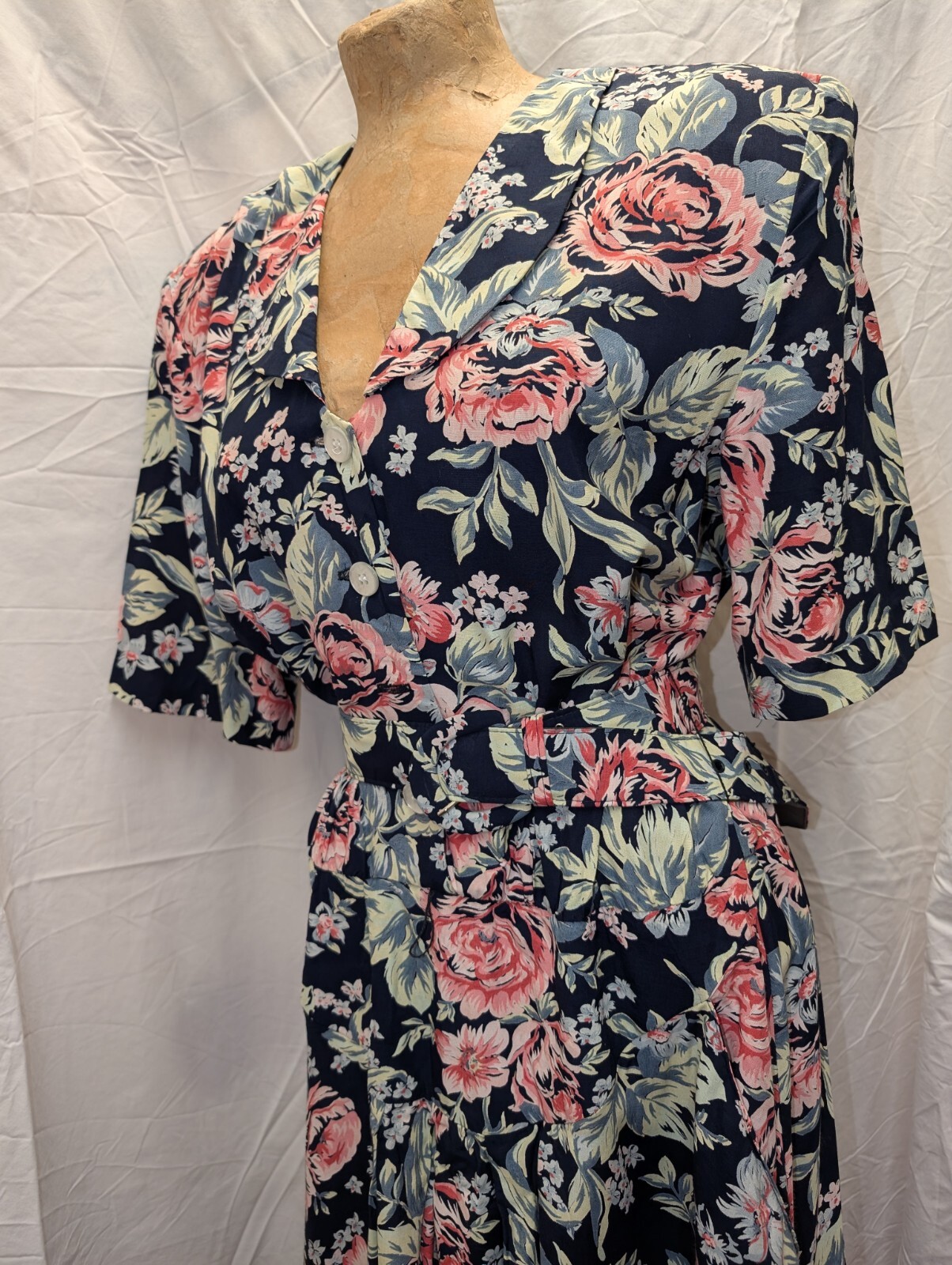 1980’s Black Green Pink Rayon Floral Dress by E.D. Michaels Size 13/14