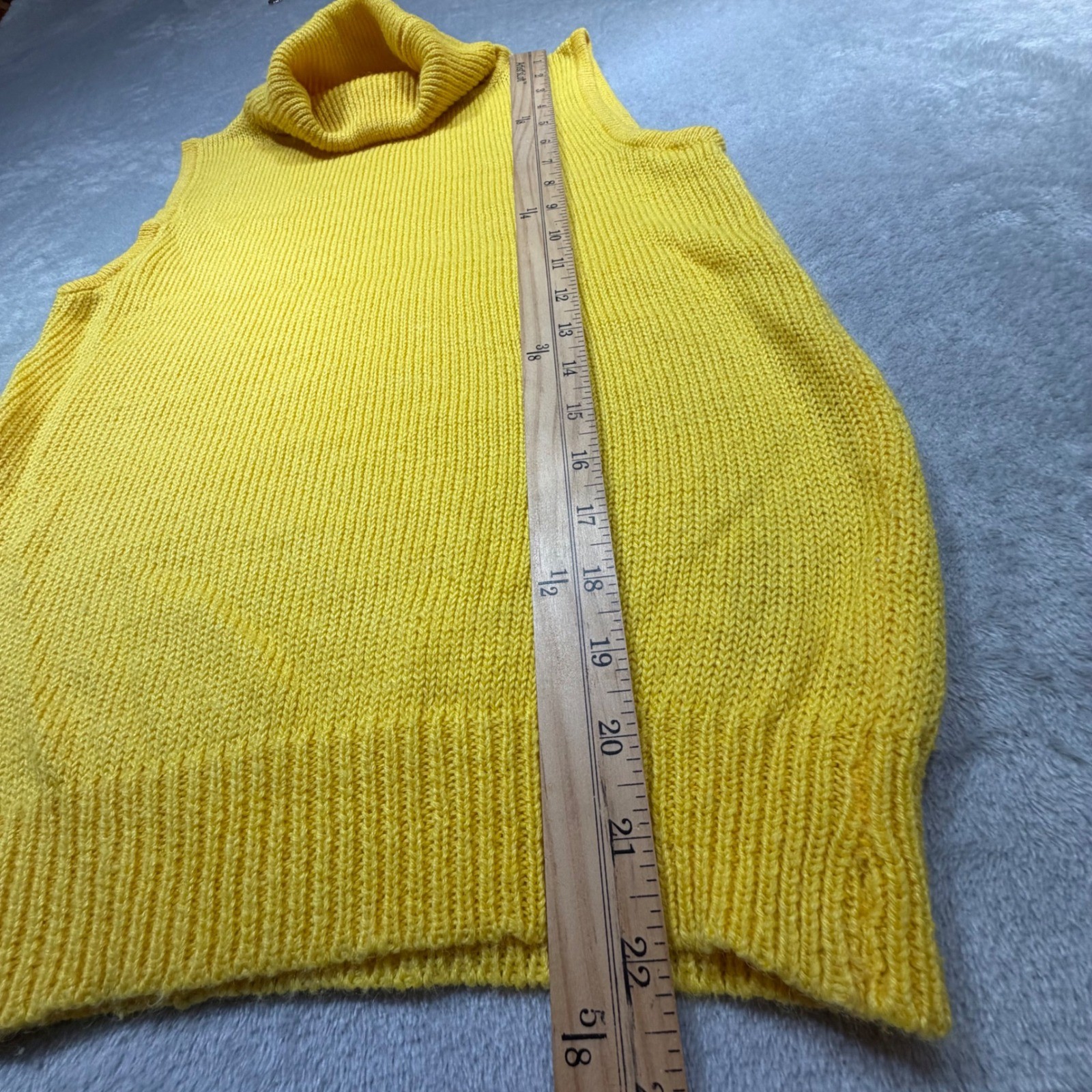 Vintage Just Maggie Yellow Ramie Blend Sleeveless Turtleneck Sweater Size L 80s