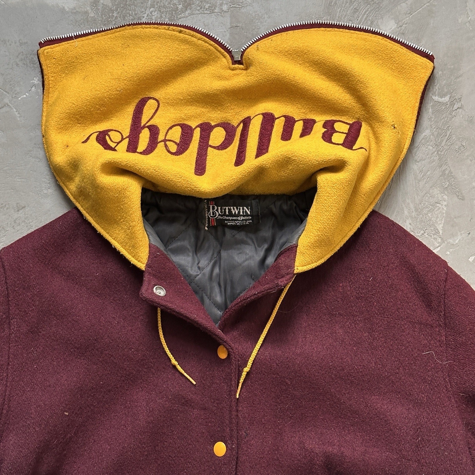 Vintahe Butwin Bulldogs Burgundy Wool Blend Quilted Lining Varsity Jacket Sz m