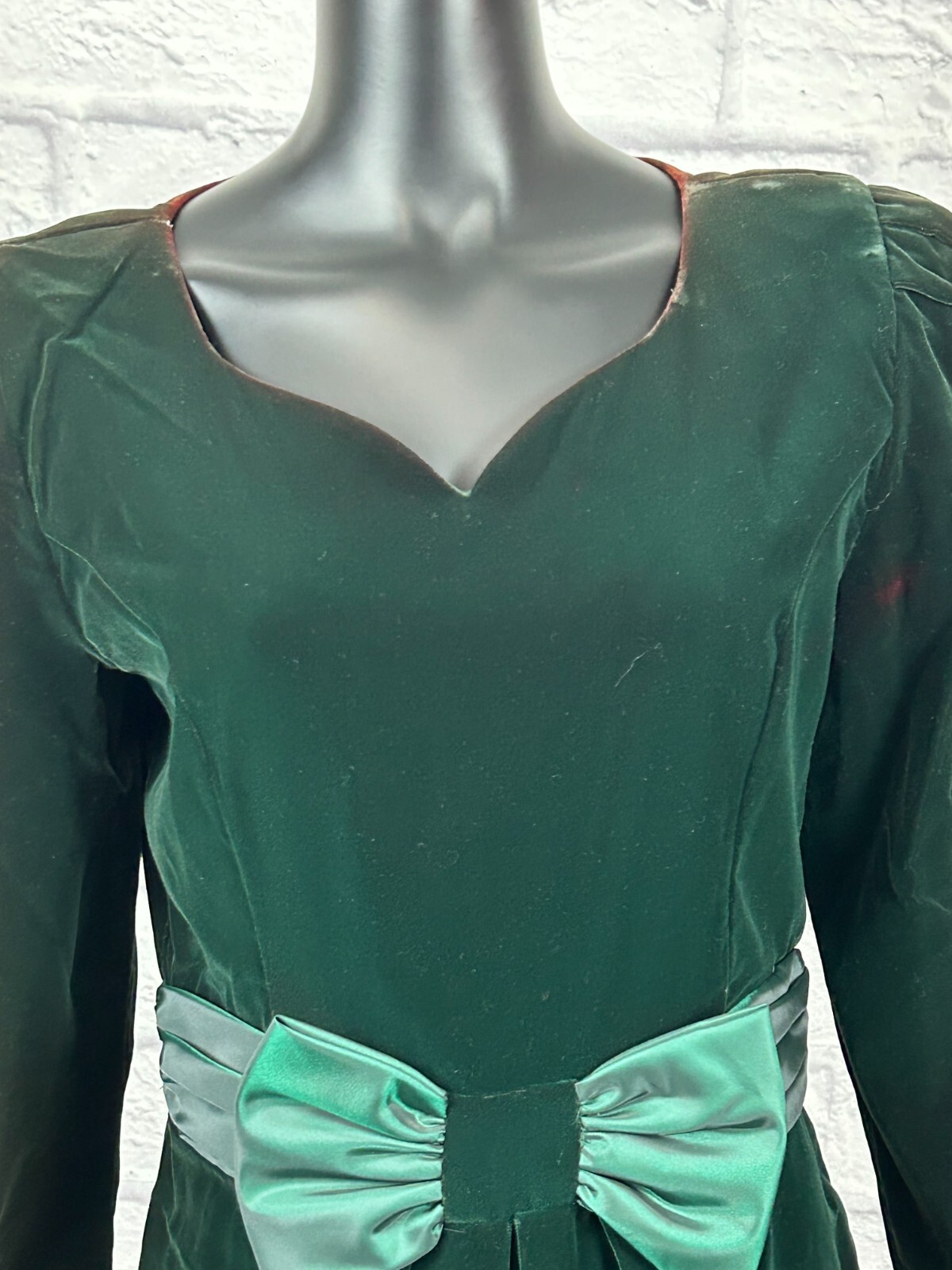 Jessica Howard Long Sleeve Sweetheart Velvet Green Women’s Size 12 Vintage 90s