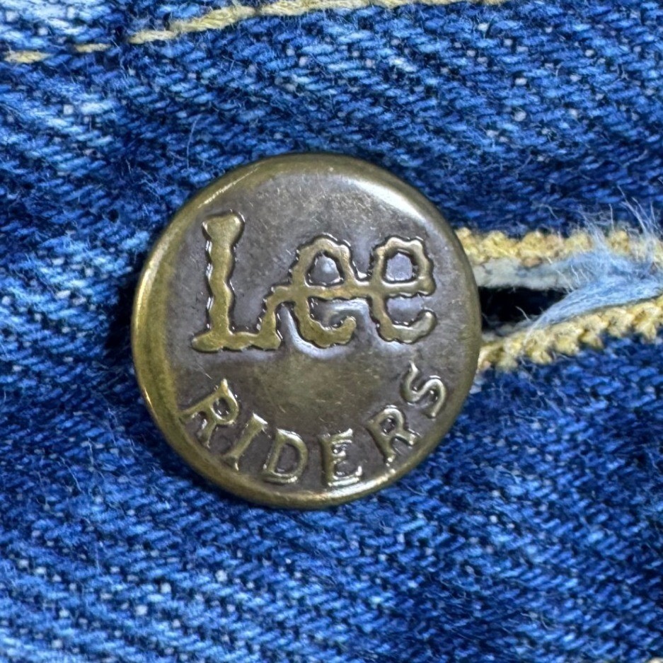 Vintage Lee High Waisted Mom Jeans Blue Tapered Made in USA Size 11 Med 27×28