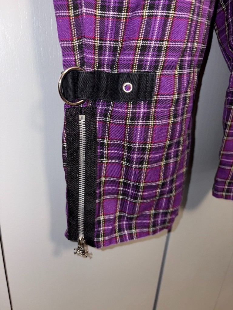 Y2K Tripp NYC 1 purple Tartan Plaid Skinny Capri Pants D ring & Metal Grunge Zip