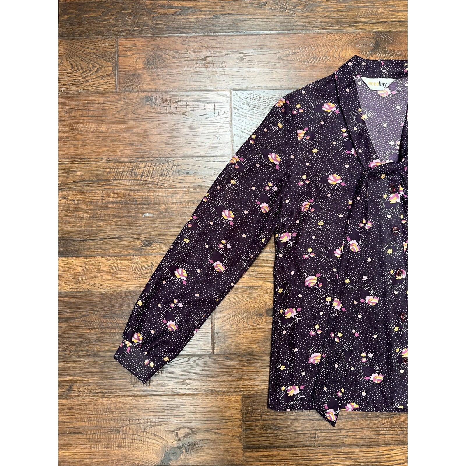Vintage 1970s Polyester Tie-Neck Blouse Flower Clusters on Purple Ecco Bay MED