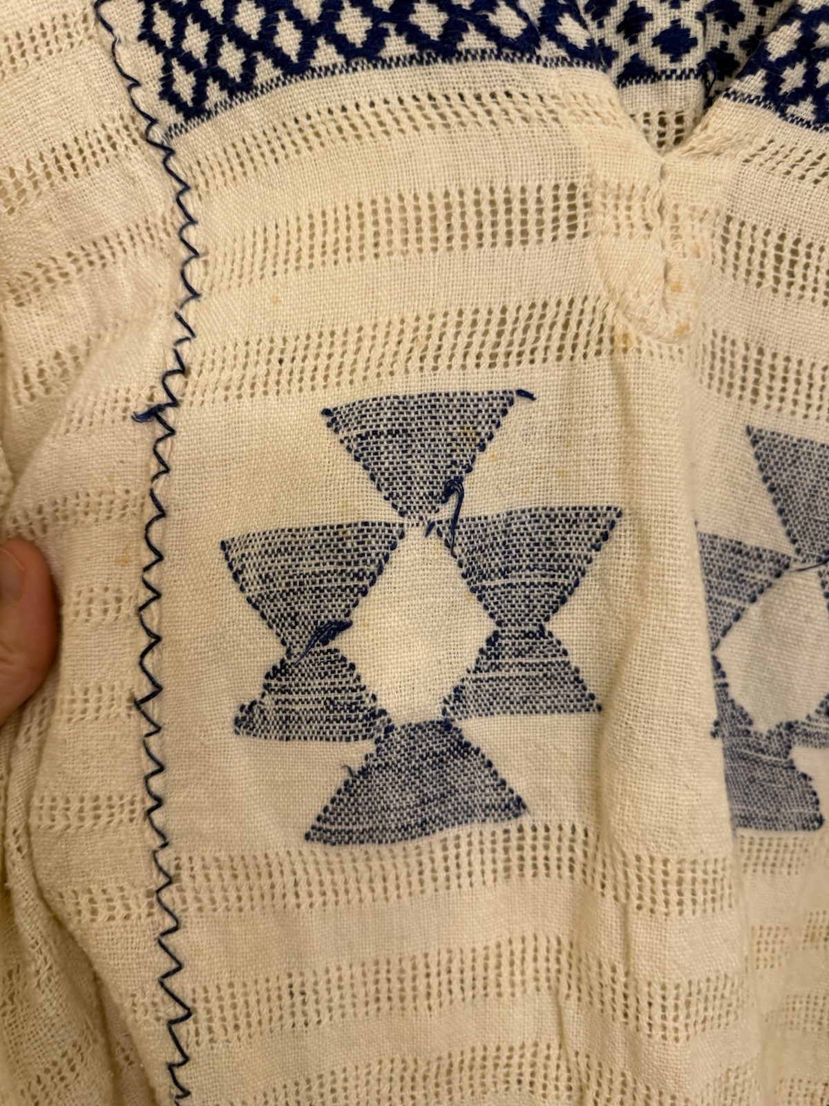 Vintage Cotton Blouse White Blue Collectors Indigenous Embroidered