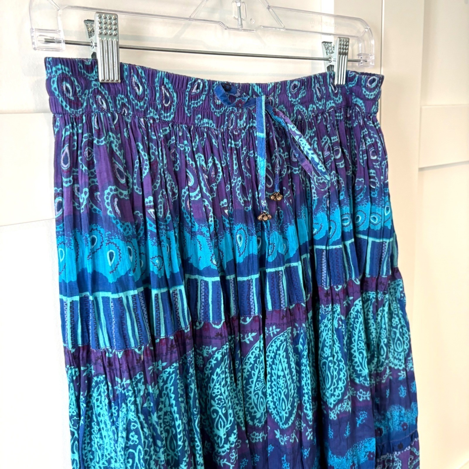 C.M. Shapes Women’s Vintage Blue Purple Full Crinkle Maxi Skirt in Size L