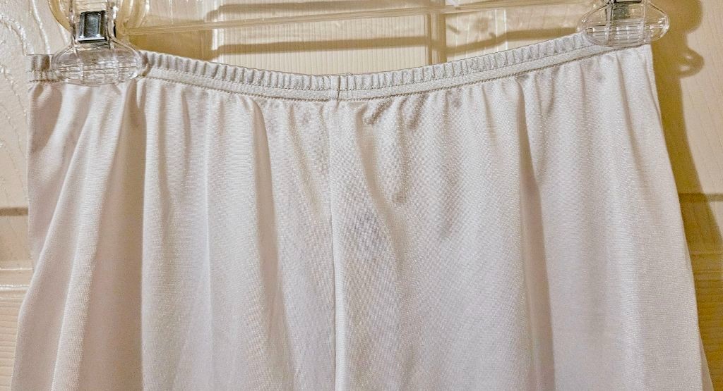 VTG Vanity Fair Nylon BASE LAYER Long John Silky UNDERWEAR PANT ~Sz 6 / 42~White