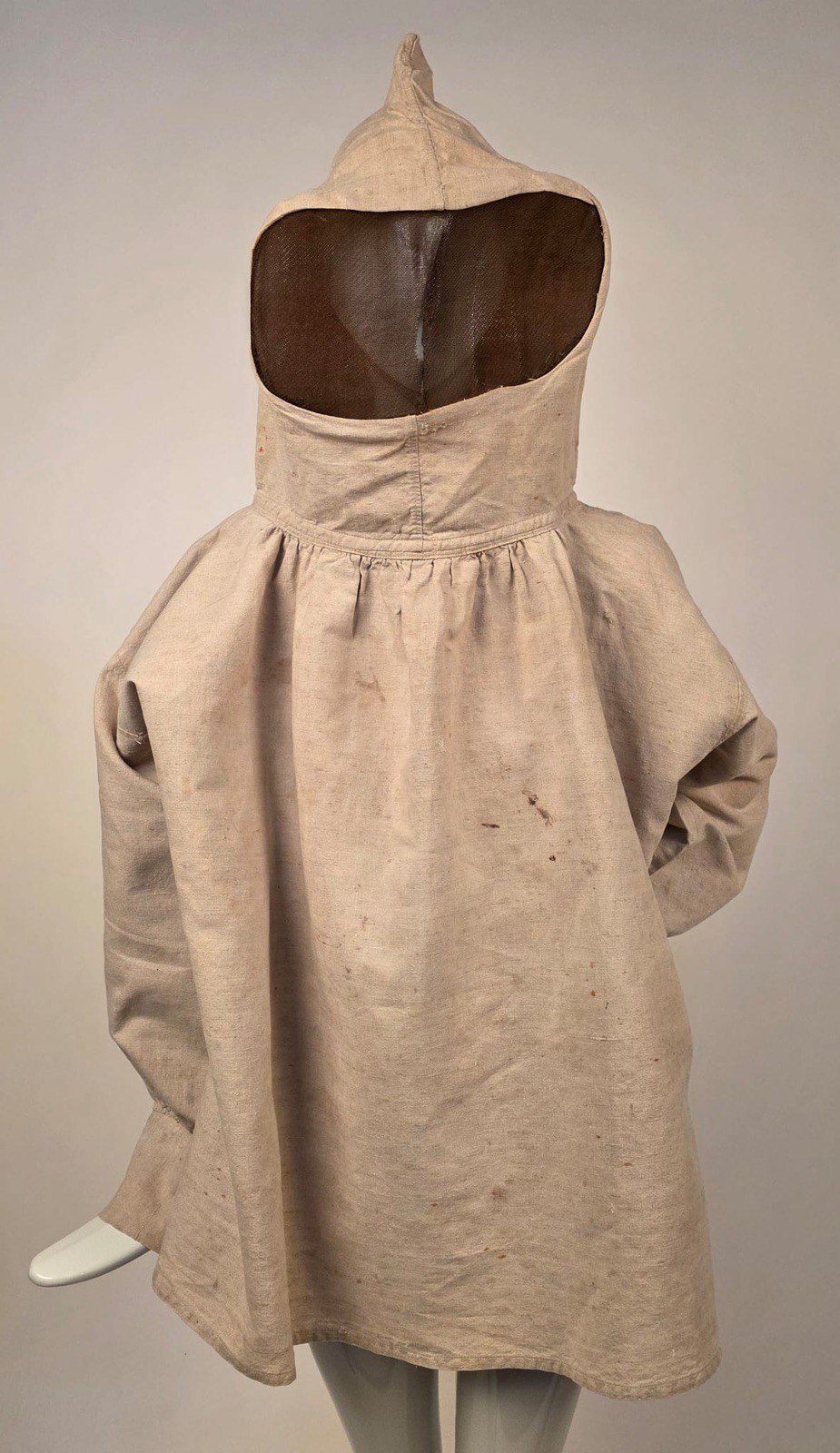 RARE 19TH C LINEN BEE KEEPER SMOCK SHIRT W METAL FACE SCREEN