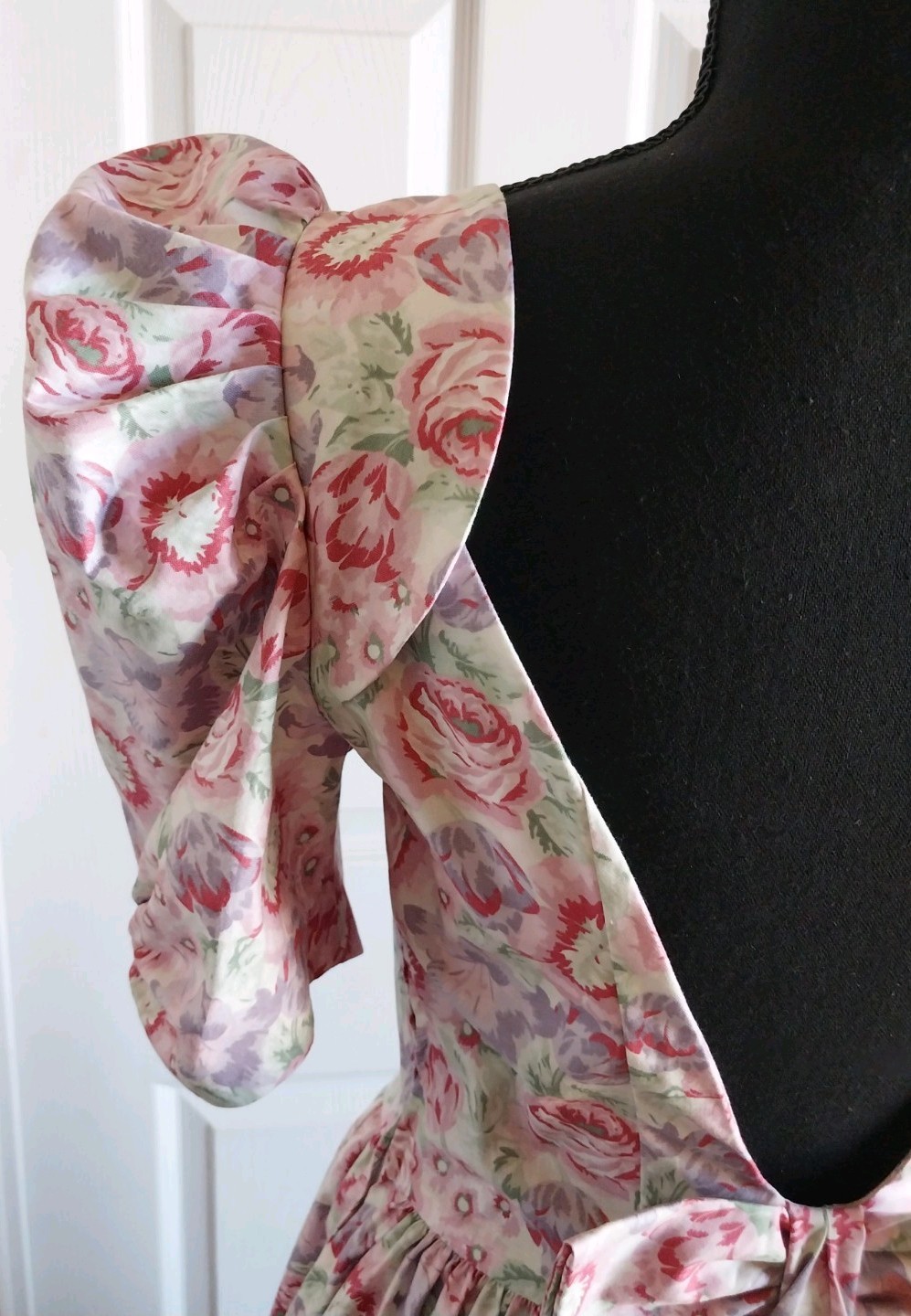 Vtg 1980s Laura Ashley Cottage-core Romantic Puff Sleeve Large Bow Tea Dress