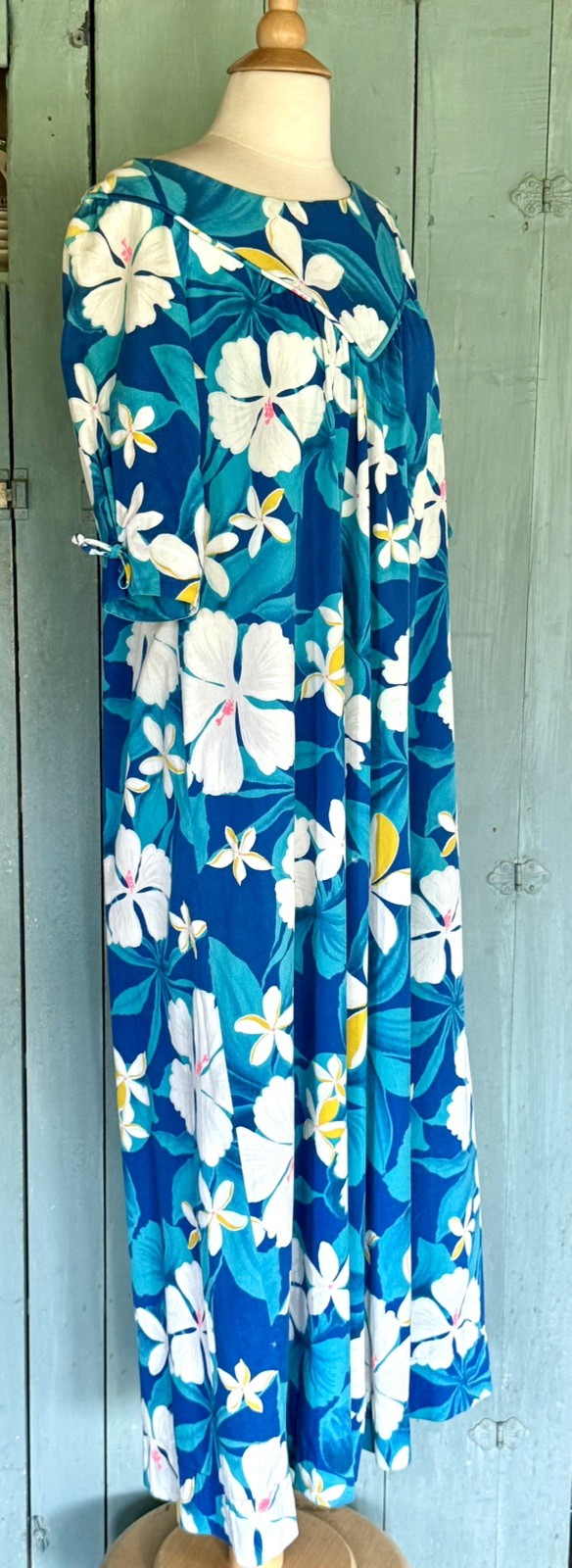 VTG 60’s Reef Hawaii Cotton Barkcloth Muumuu Dress V-Yoke Bow Slv Luau Tiki S/M