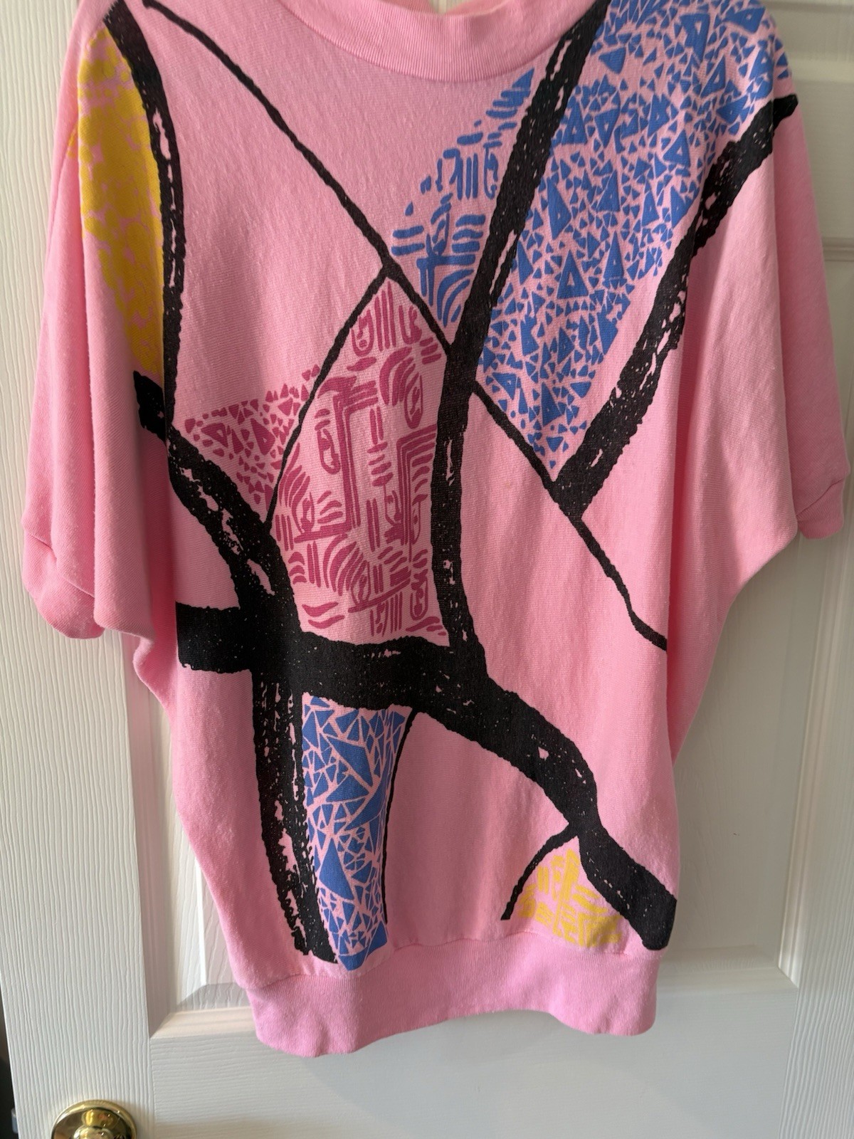 1980’s Vintage Women’s Shirt Medium/Large Pink Dolman Sleeves Geometric Design