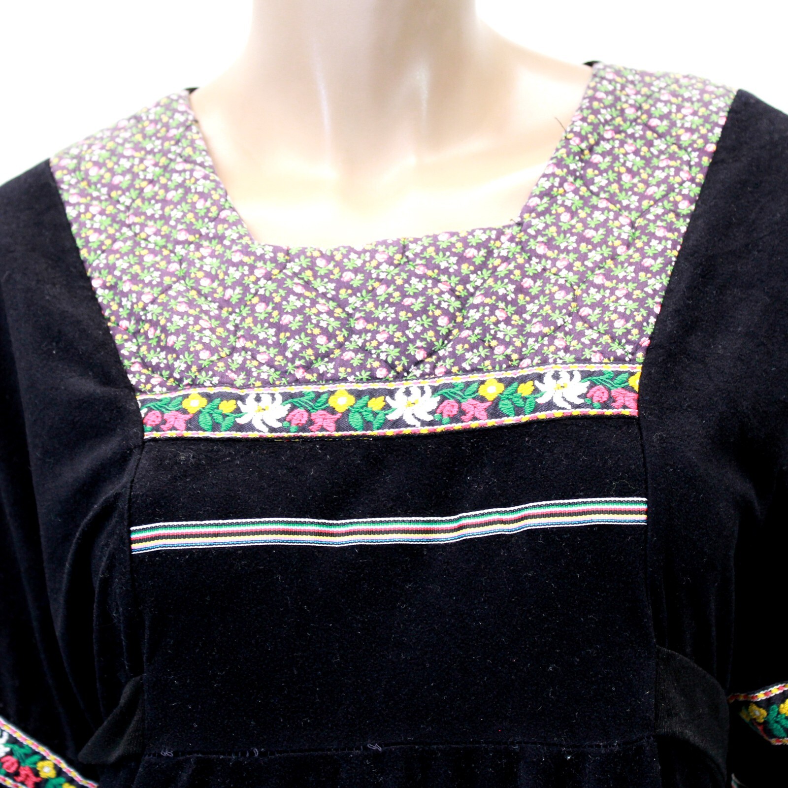 Vintage J.C. Penney velvet maxi zipped velvet loungewear robe house dress Medium
