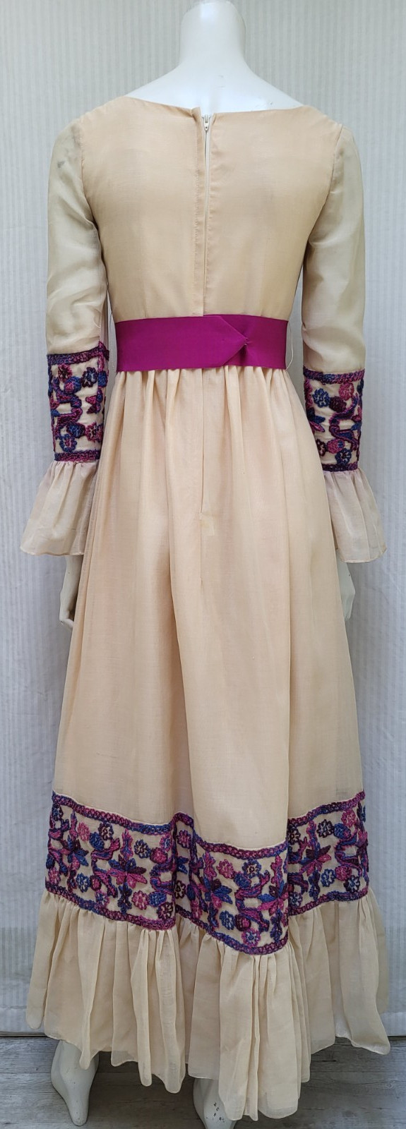 Vintage 1960/70s Cotton Voile Embroidered Maxi Dress – Size XS/S