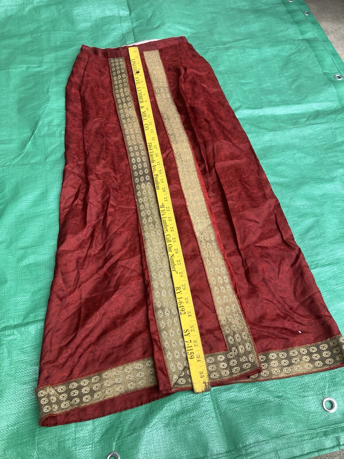 Vintage Western Costume Co Skirt Waist 26”x 37