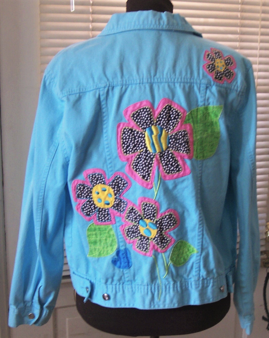 vintage turquoise aqua denim appliqued embroidered jean jacket mod hippy lg 80s