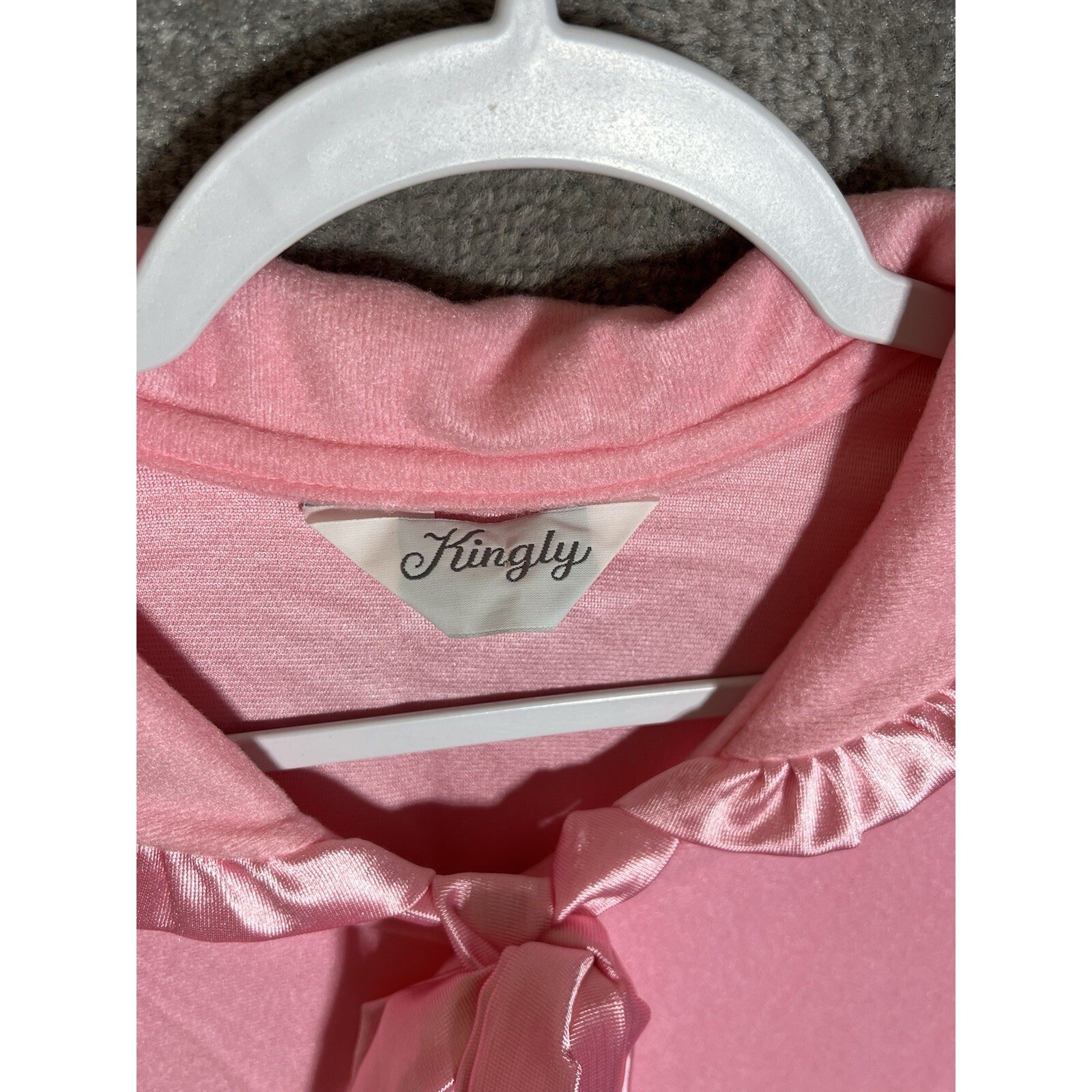 Vintage Kingly Long Robe Womens Size Large 16-18 Pink Side Pocket Snap Front USA