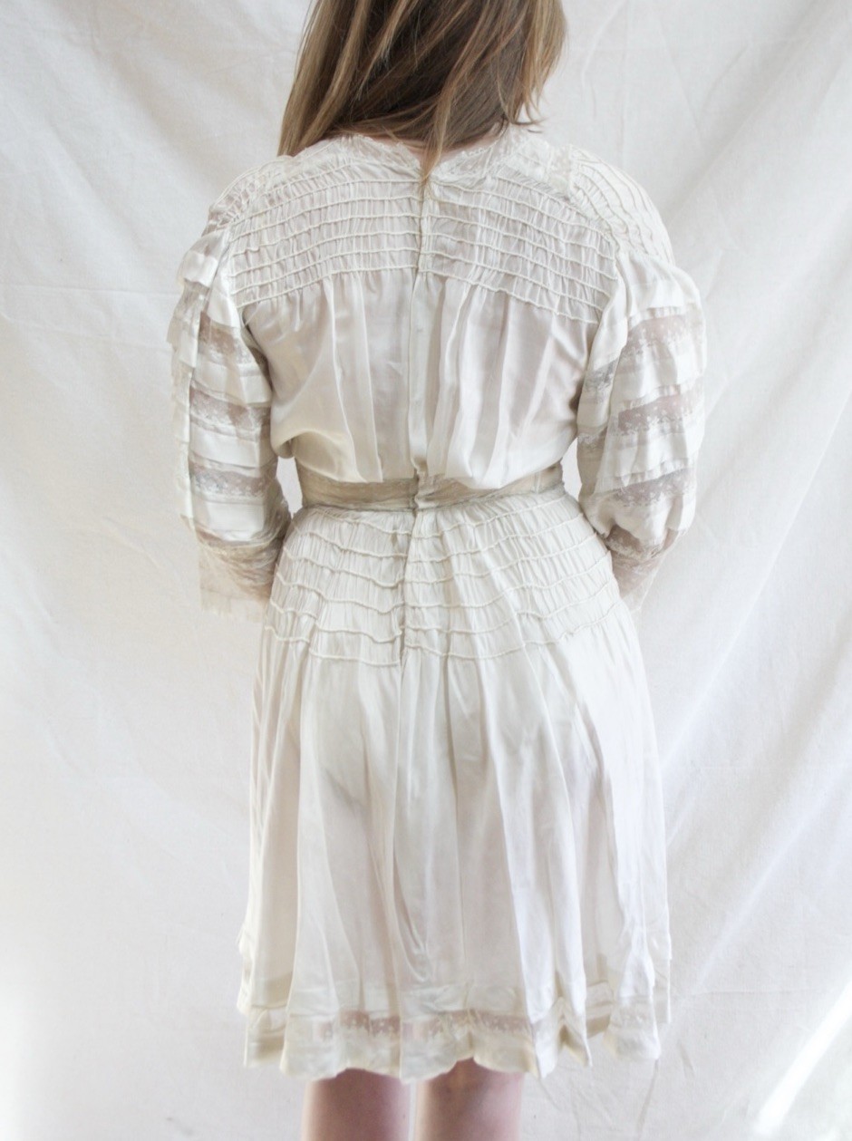 Antique Edwardian Silk Lace Dress Smocked Whitework Pigeon Breast 1900s 1890s