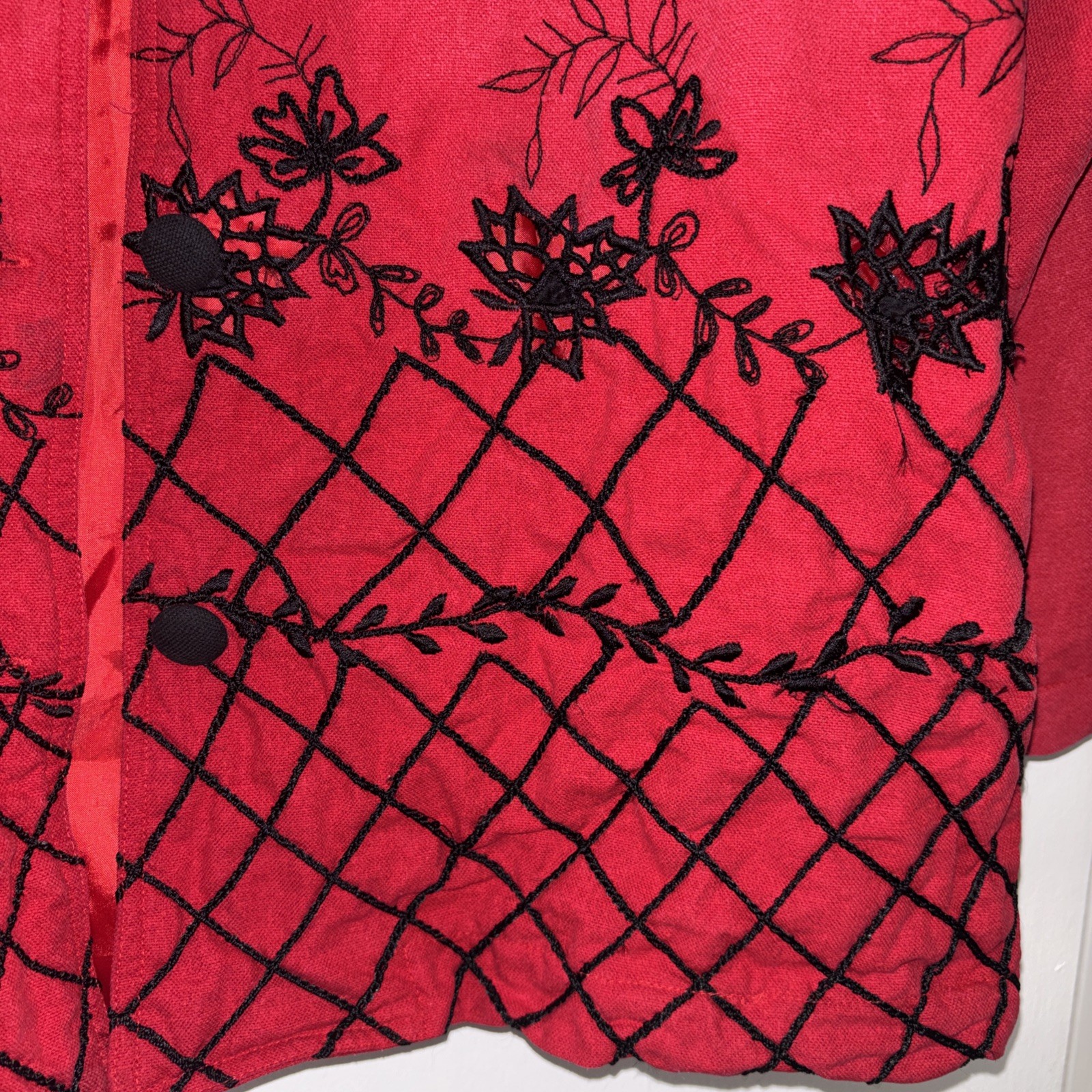 Jacket 100% Silk VTG Great Cavalier Embroidered Red Sz M Women’s Button Up
