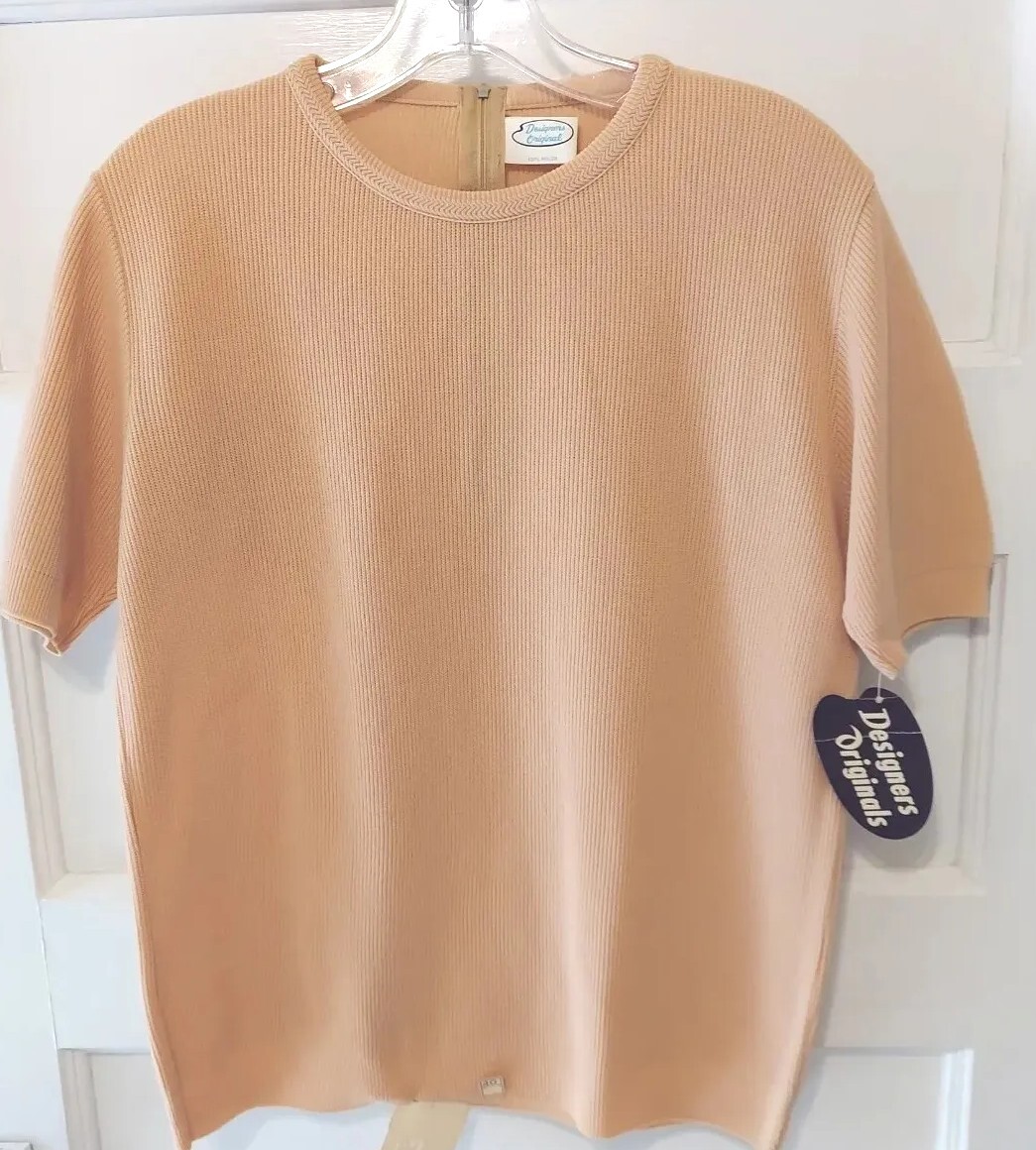 New Vtg Designers Originals Ladies Size 40 Beige Knit Nylon Short Sleeve Blouse