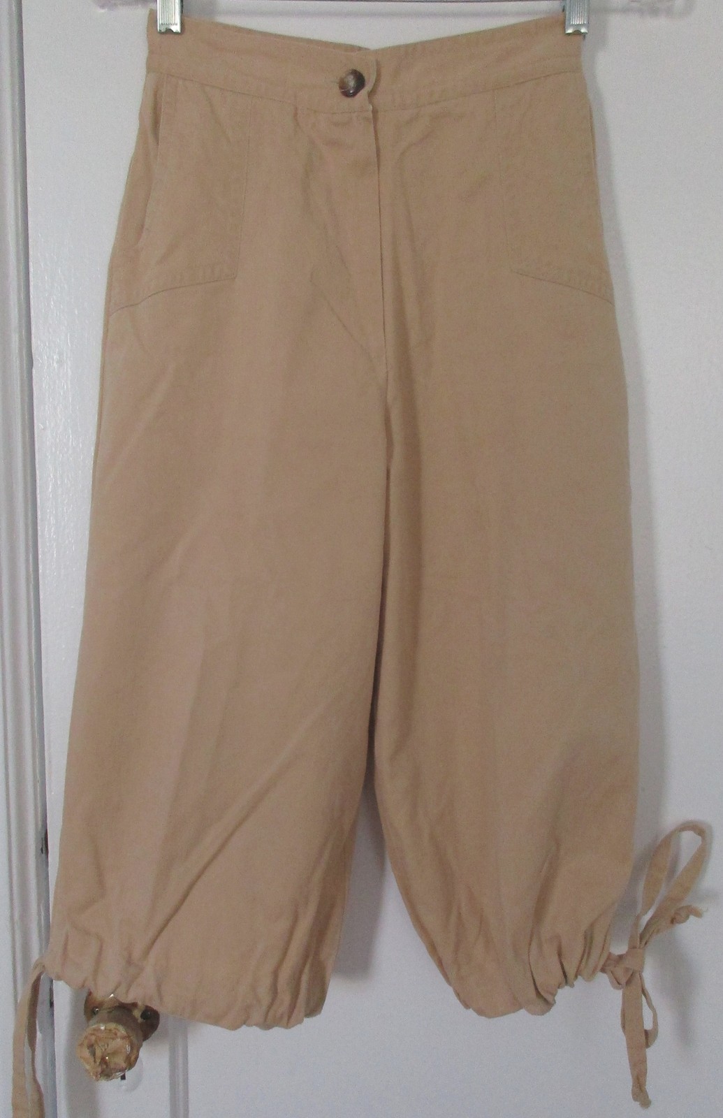 Vintage it’s Magic Women’s Beige Capri Pants Pull String Hem Size 9 24 1/2 X 17