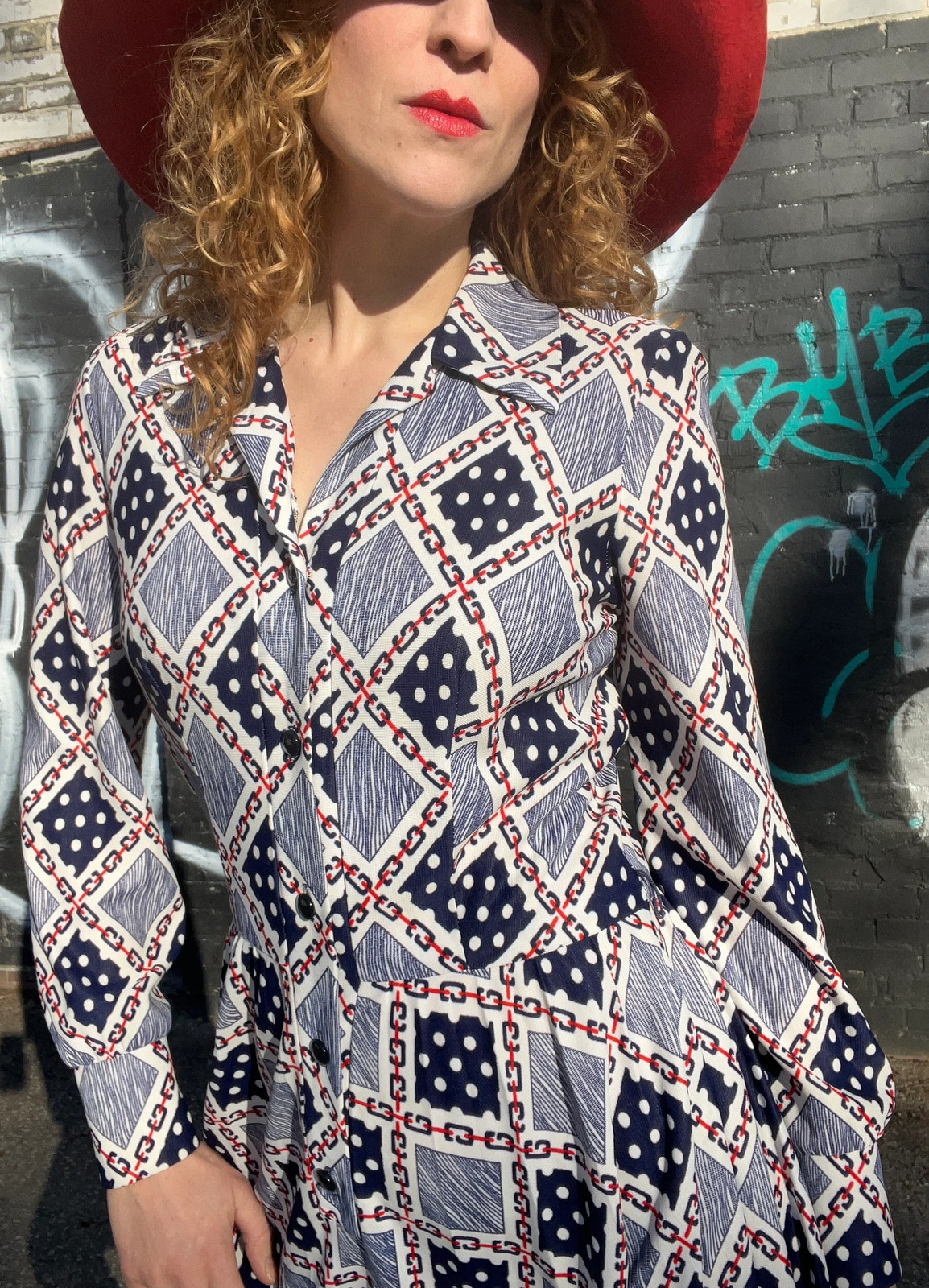 GG CHAIN PRINT Vintage 1970s Mod Optic Polka-Dot Argyle Printed Dress