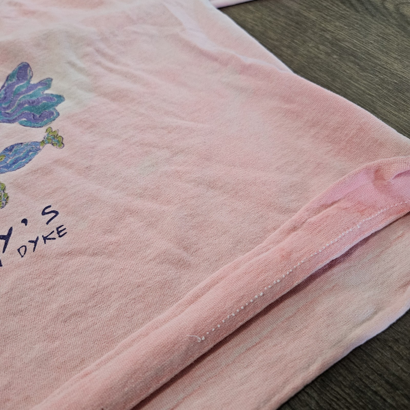 Vintage Kantoo Cropped Pink Foxy’s Jost Van Dyke Fish Shirt One Size.
