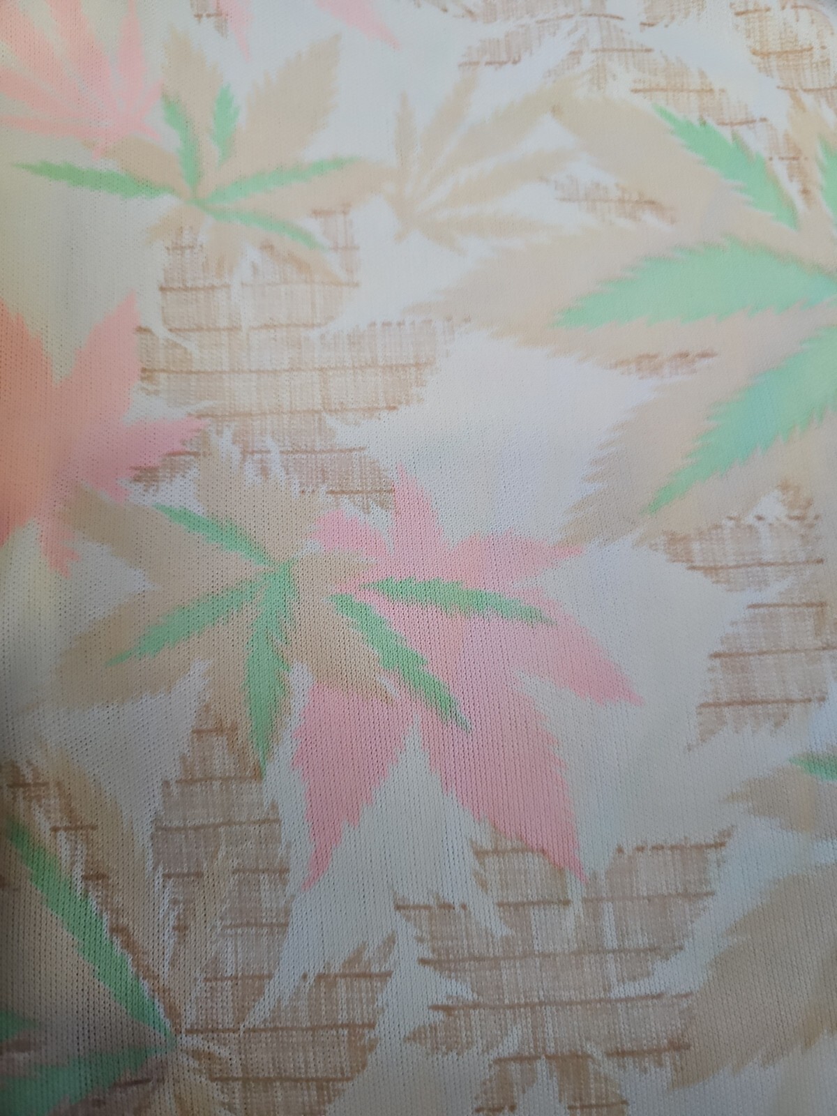 Vintage’70 Retro Hippie Mod Gogo Cannabis Patterns Top/Big Collar