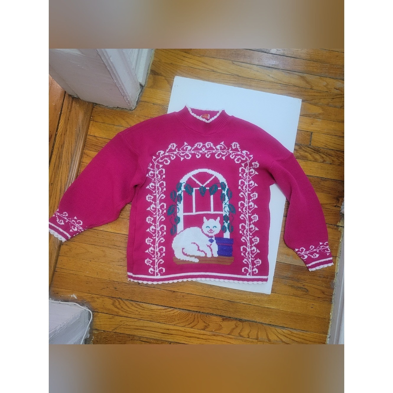 Vtg 80s Spunky Pink Cat in Window Sweater Kawaii Novelty USA Scallop M/L