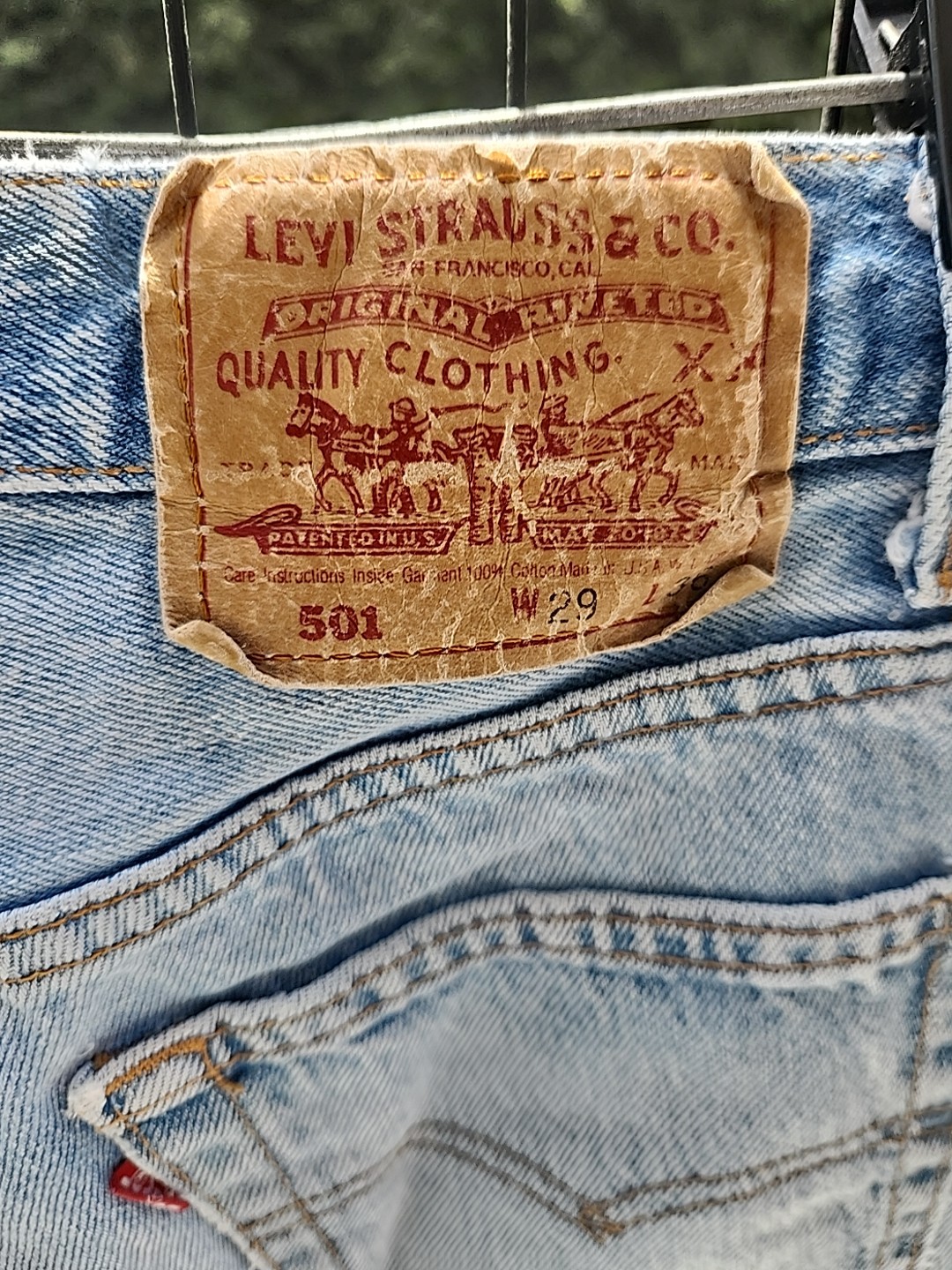 vintage levis cut-offs denim jean shorts button fly 501 cut off 80’s 28″ w