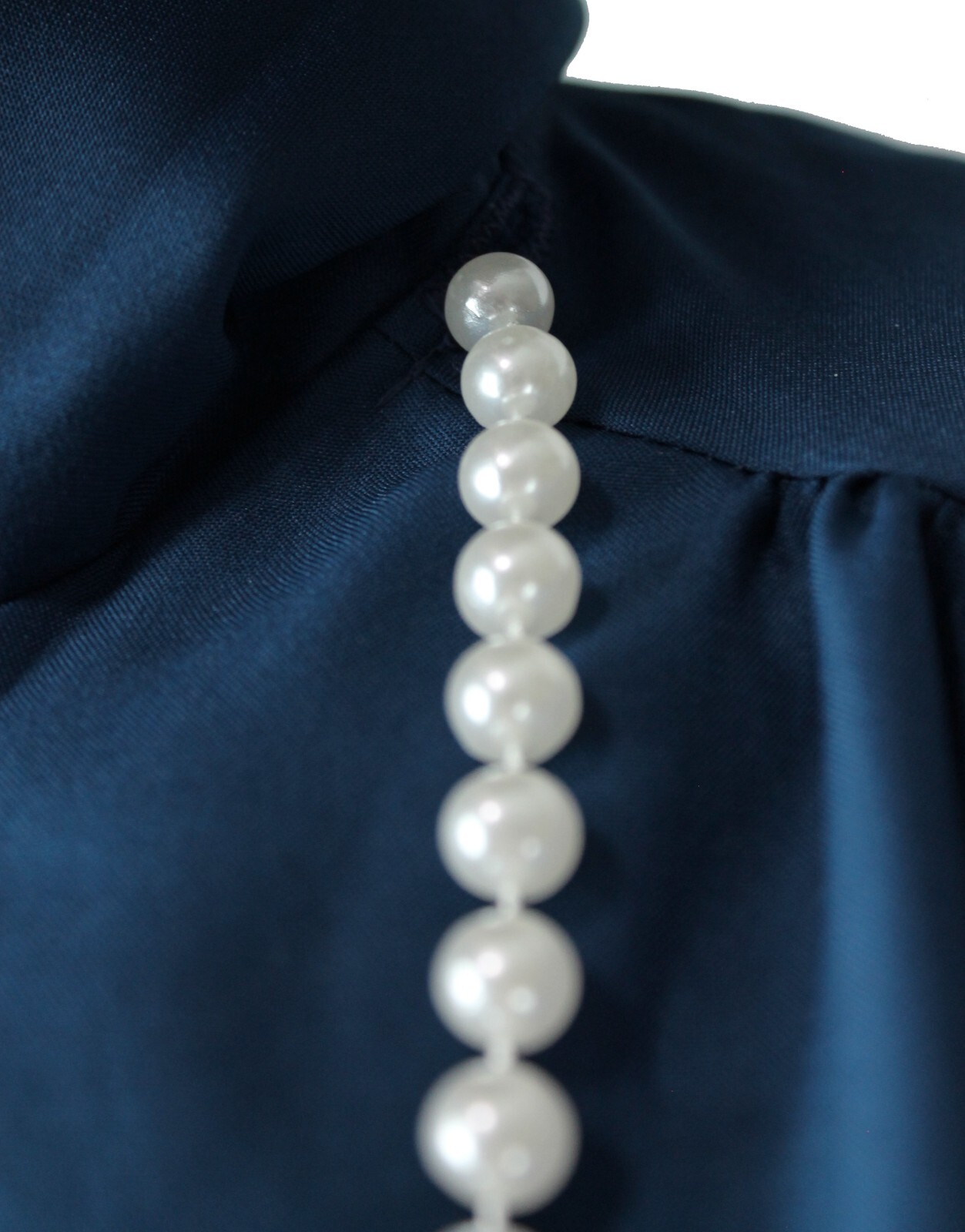 Vintage Dress Shirt M Leila Ann Dark Blue Blouse White Faux Pearl Necklace