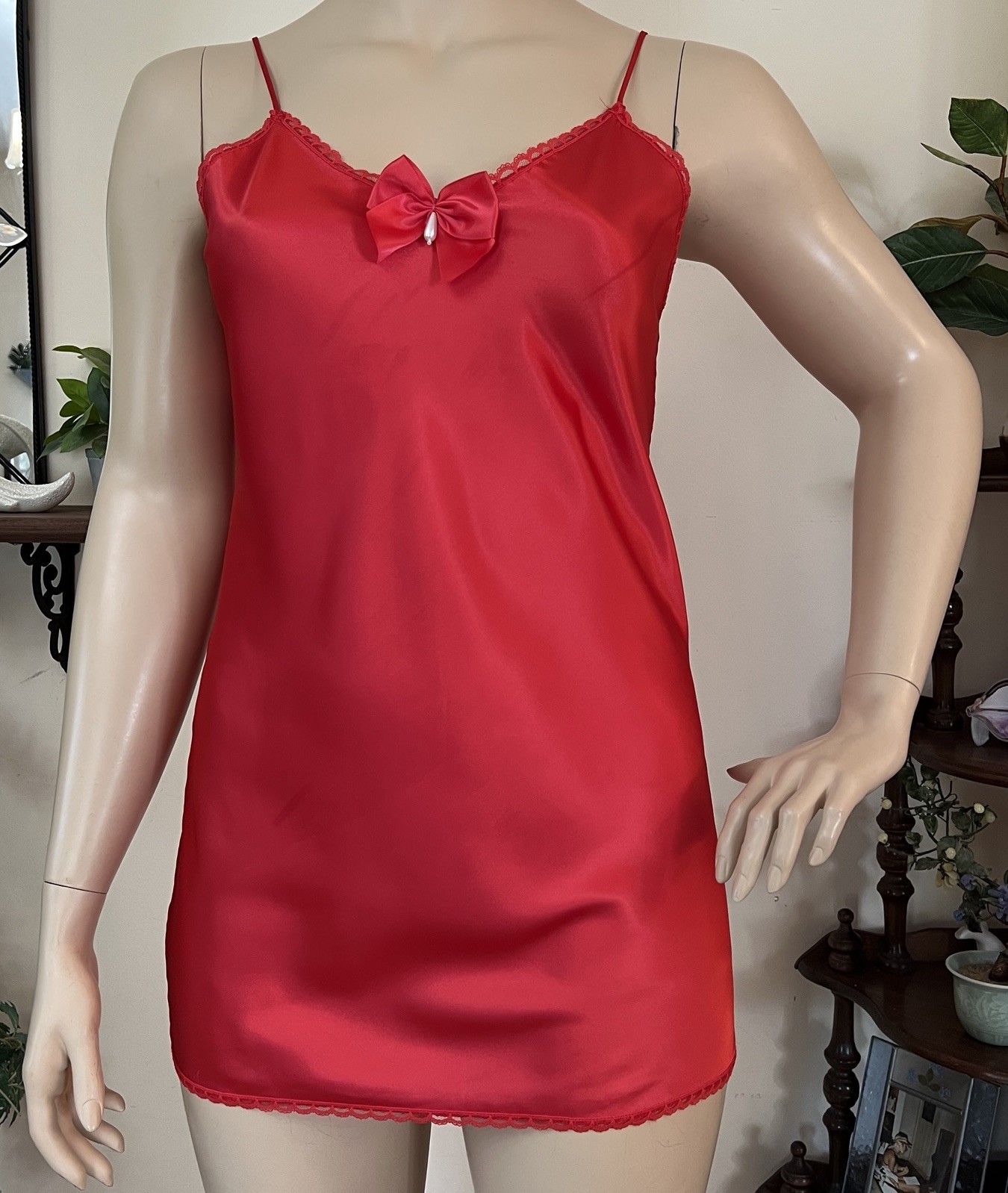Vintage Lady Manhattan Red Lace Trim Bow Size LARGE 40 USA Pin Up Sexy Chemise