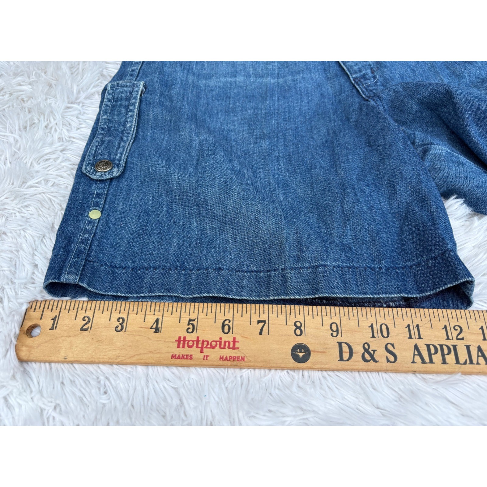 Vintage High Waisted Denim Shorts Medium Wash Cotton Size 13/14