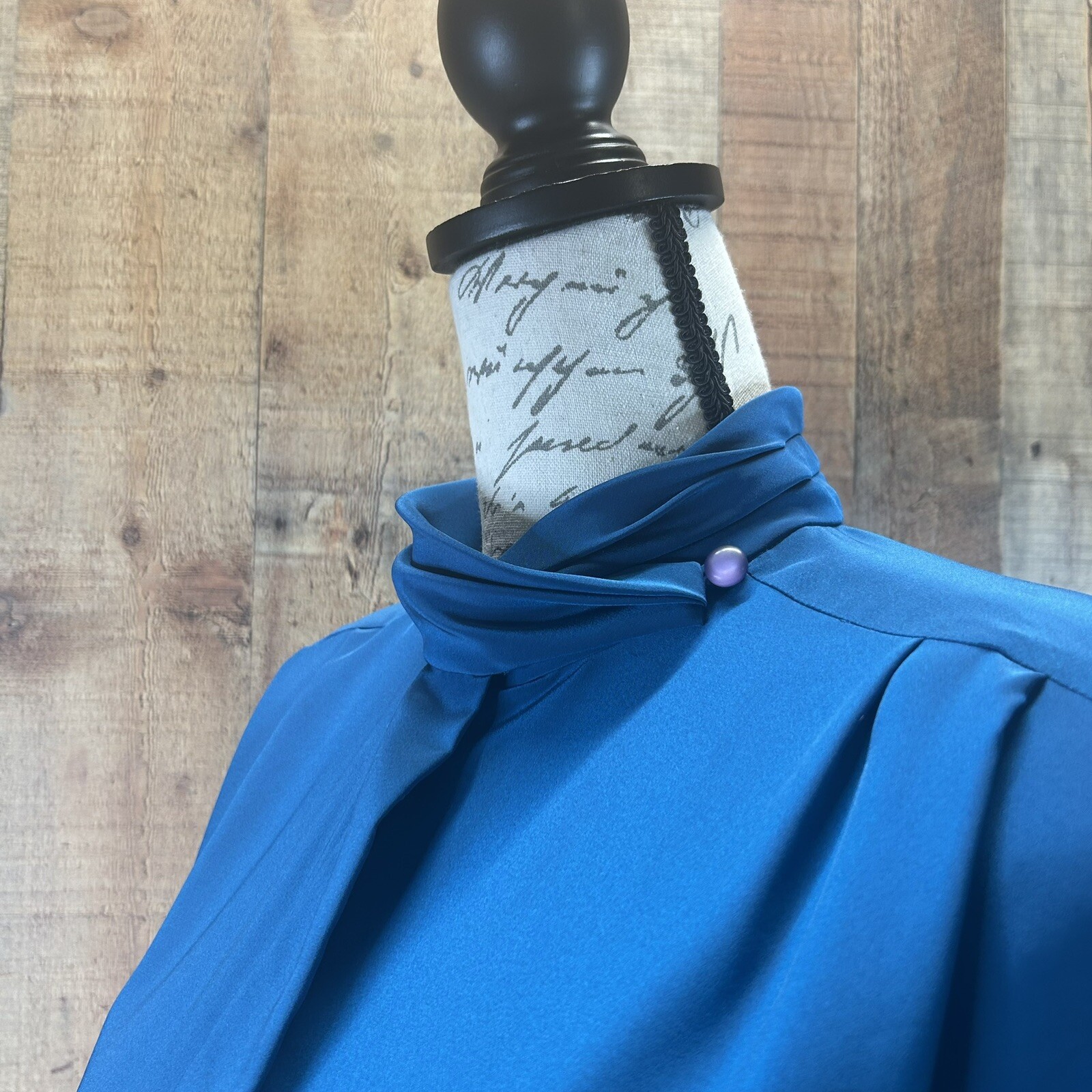 VTG Pendleton Women’s Polyester Button Down Blue Blouse Shoulder Pads Size 10