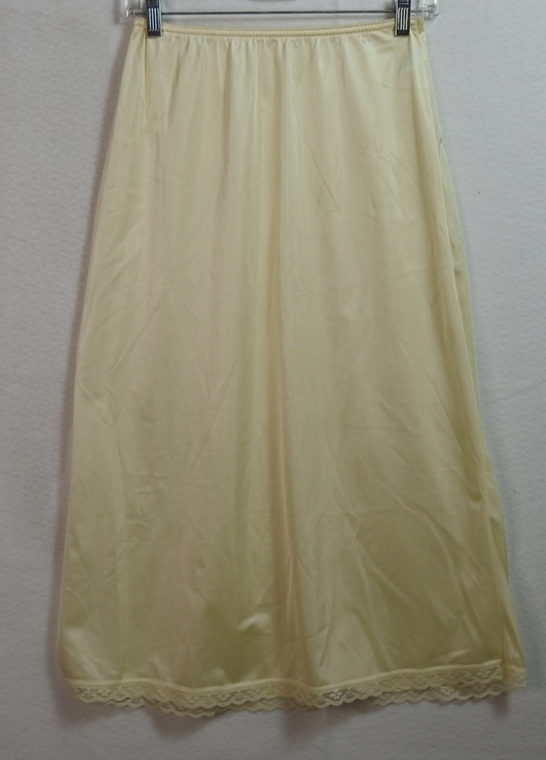 Vintage Warner’s Perfect Measure Half Slip Ivory Cream Sz M 31″ Length Lace H
