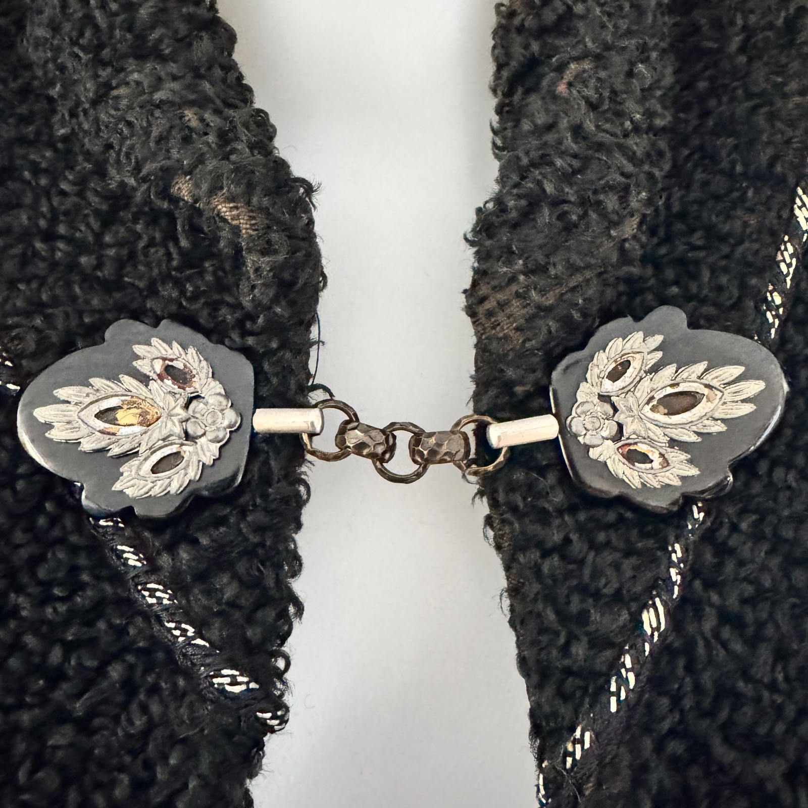 1890s Vintage WOOL Cloak Shawl Silver FILIGREE CLASP Mantel ANTIQUE Fibula Black