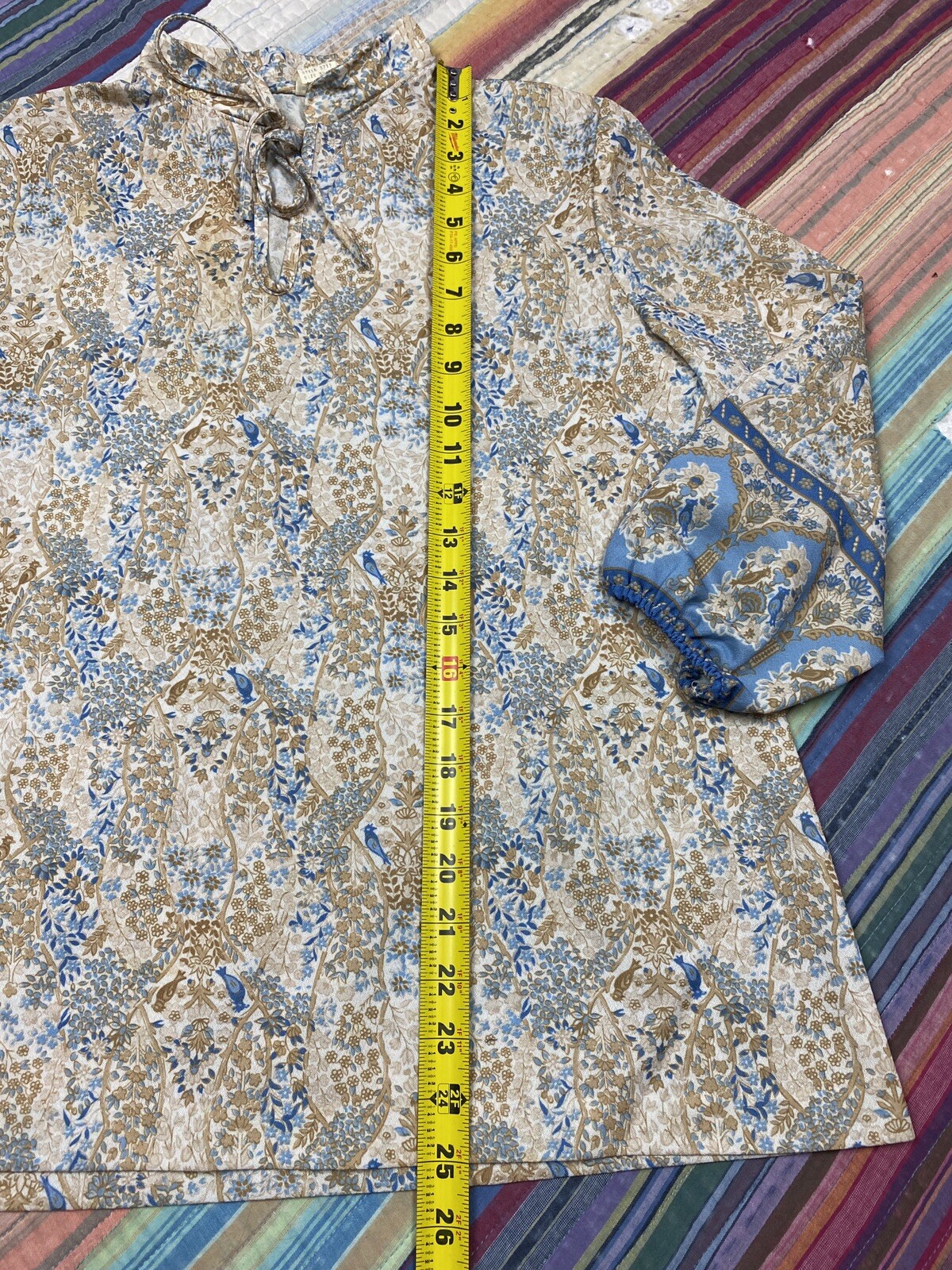 Vtg 70s Retro Disco Era Blouse Vines Birds Tan Blue Womens Size 38 Tie At Neck