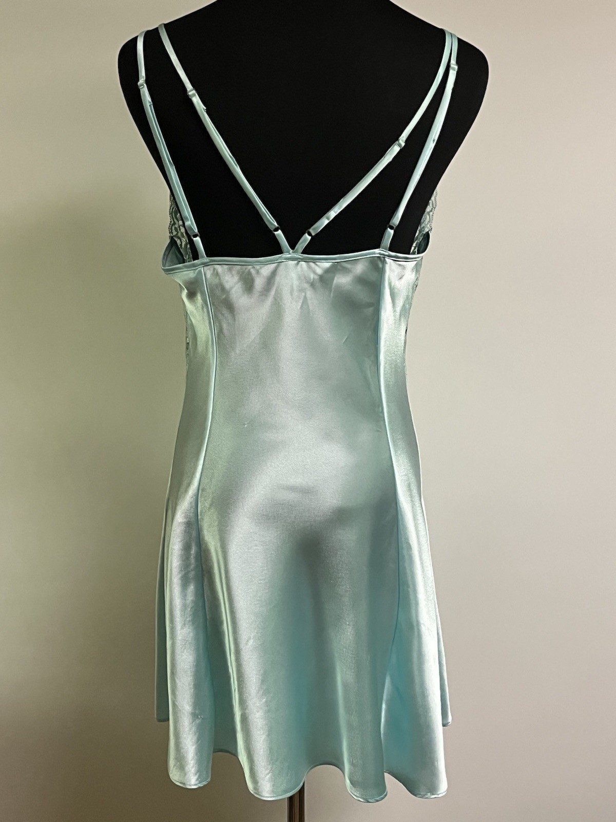 Vintage Victoria’s Secret Aqua Satin Chemise w/Adjustable Straps Size Medium