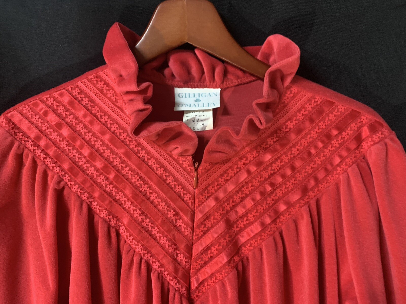 Gilligan O’Malley Velour Zip Red Ruffle Lace Robe Housecoat M 12-14 Made in USA