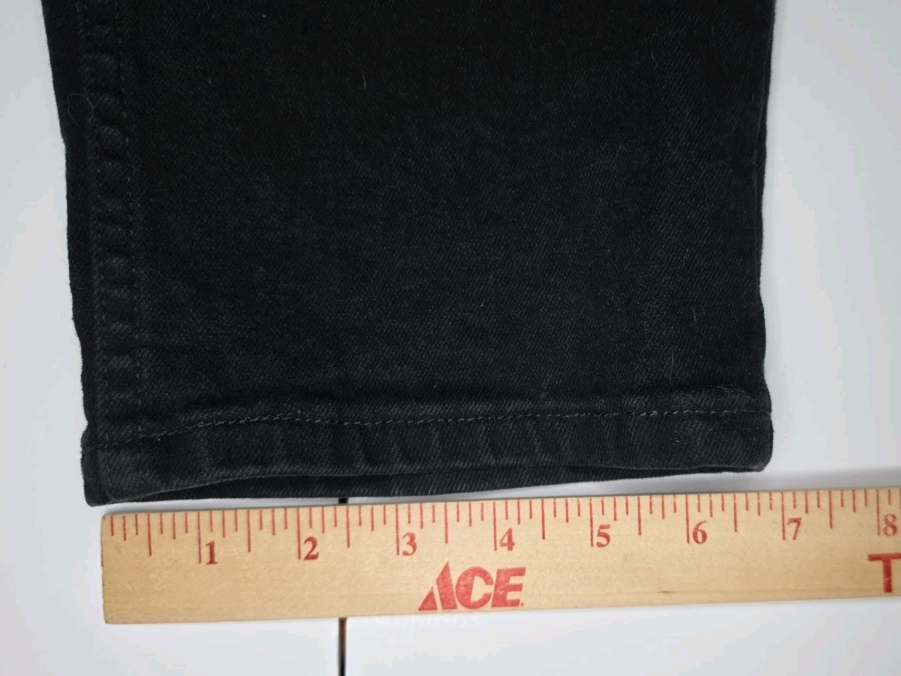VTG Levi’s 550 Jeans Women’s 14 30×28 Black Relaxed Fit Tapered Leg Brazil 90s