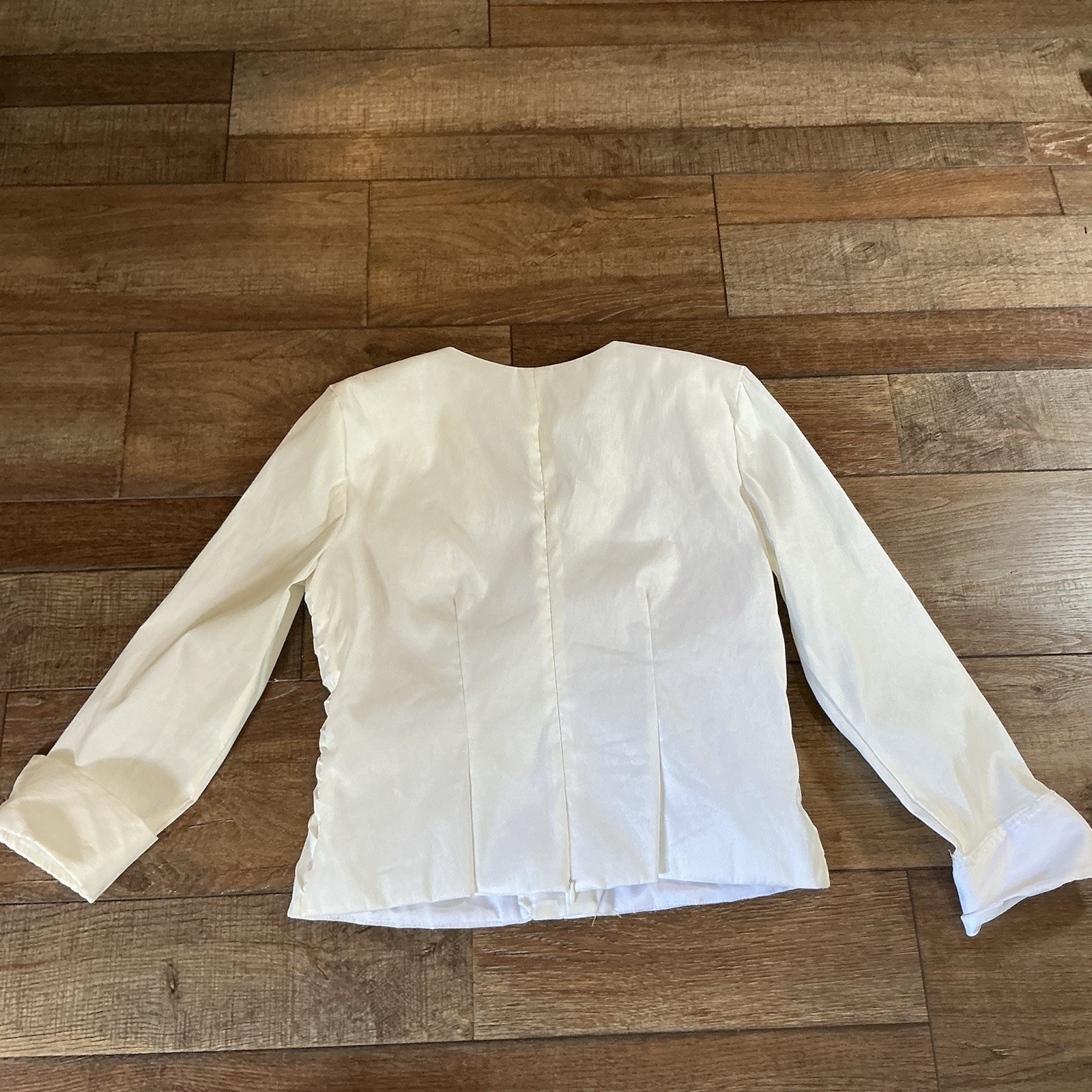 VINTAGE Size 8 – JR Nites Pleated White Blouse Rhinestone Buttons USA Made 34708
