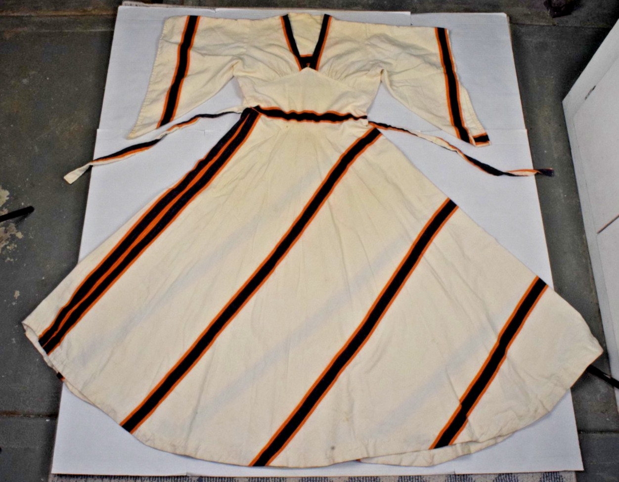 Vintage Dress Size S 70s Ivory Orange Black Stripe T Sleeve Soft Cotton Hippy