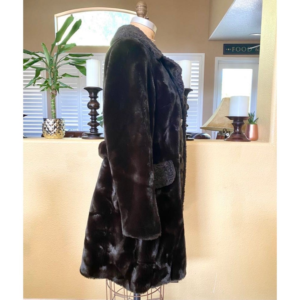 Vintage Borgana Styled By Sportowne Coat Jacket Union Made USA Brown Size 8 M