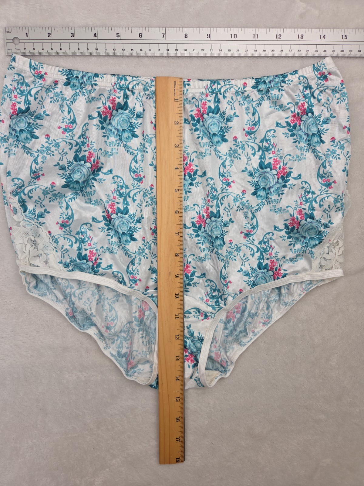 Vintage Vanity Fair Floral Green Rose PinUp Satin Lace Panties XL 8 13-404