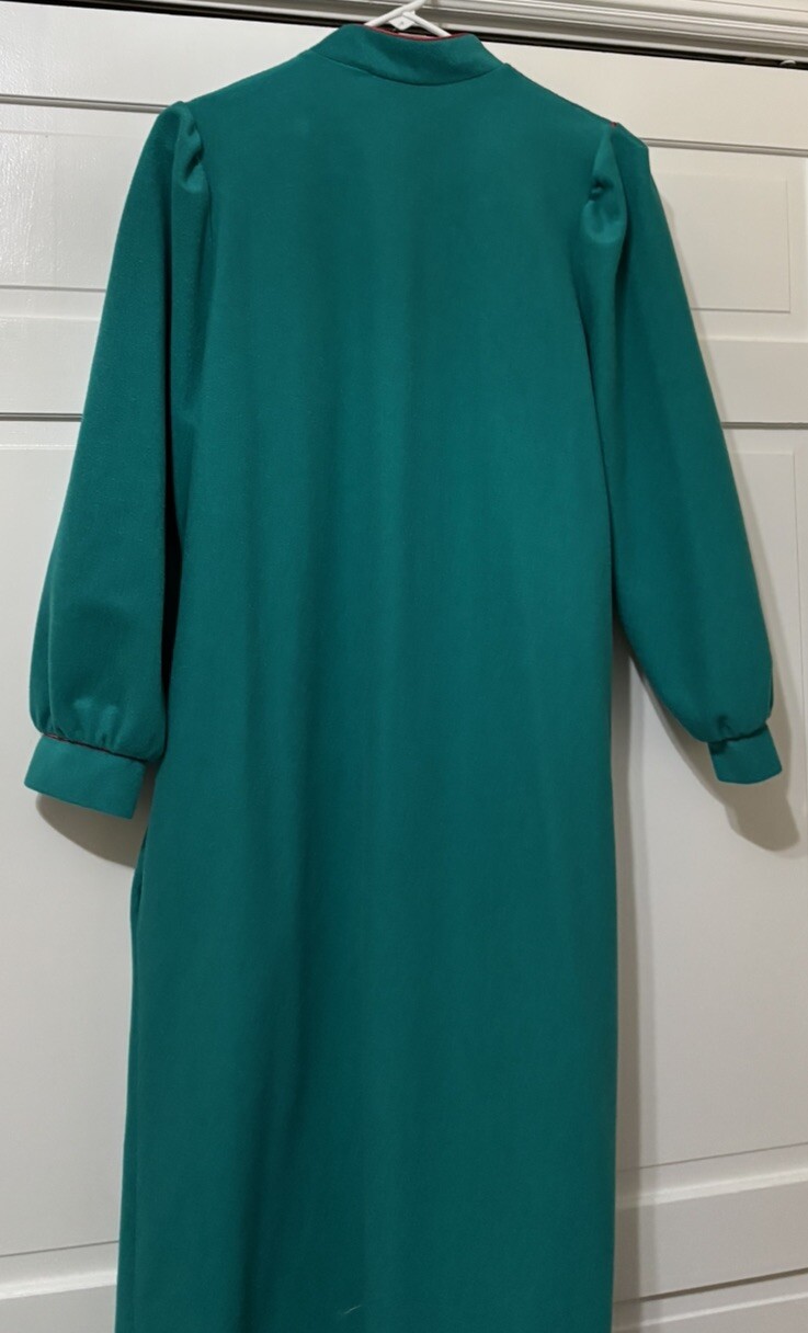 Vintage Carriage Court Green Long Zip Up Plush ROBE Women’s Small Made in USA
