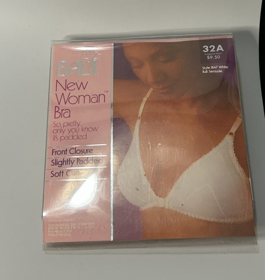 NEW Vtg 90s NOS Bali Sensual Bra #1847 White 32A Front Closure Padded Soft Cup