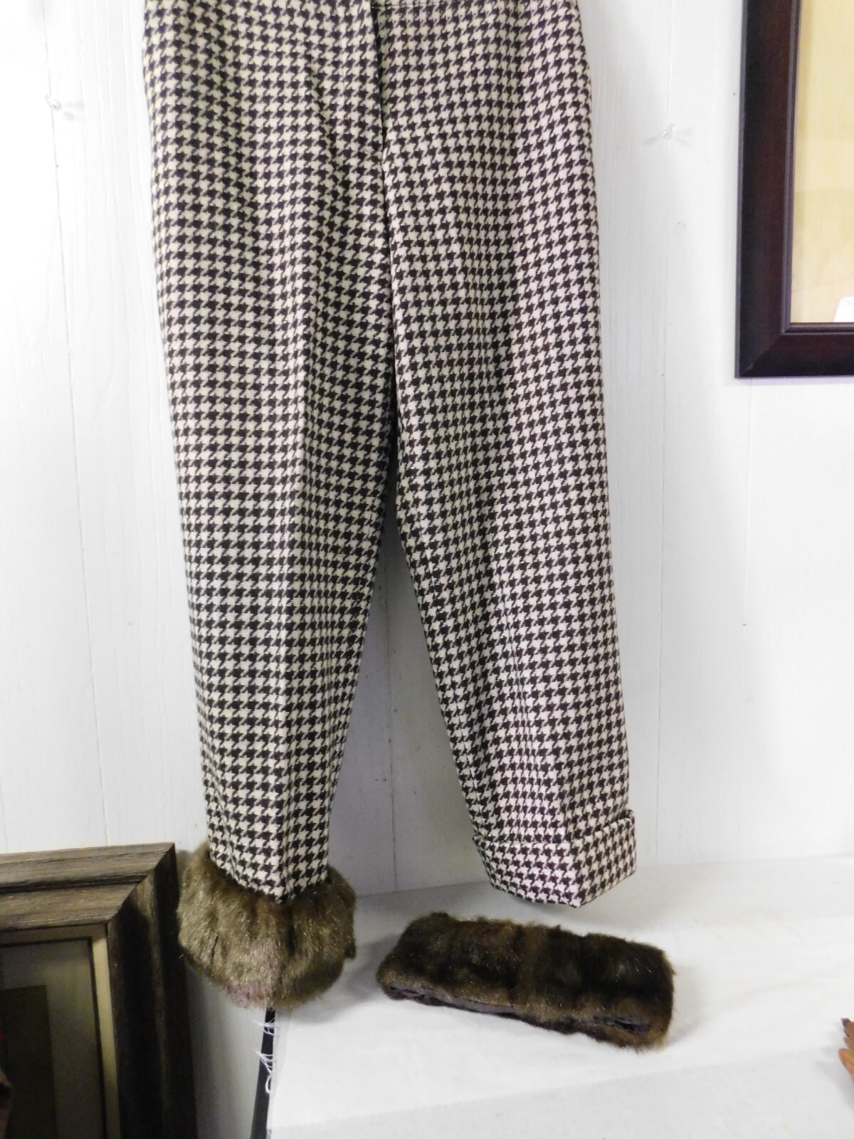 Metro Style Houndstooth Wool Lined Mod Pants with Removable Fur Cuffs sz 10
