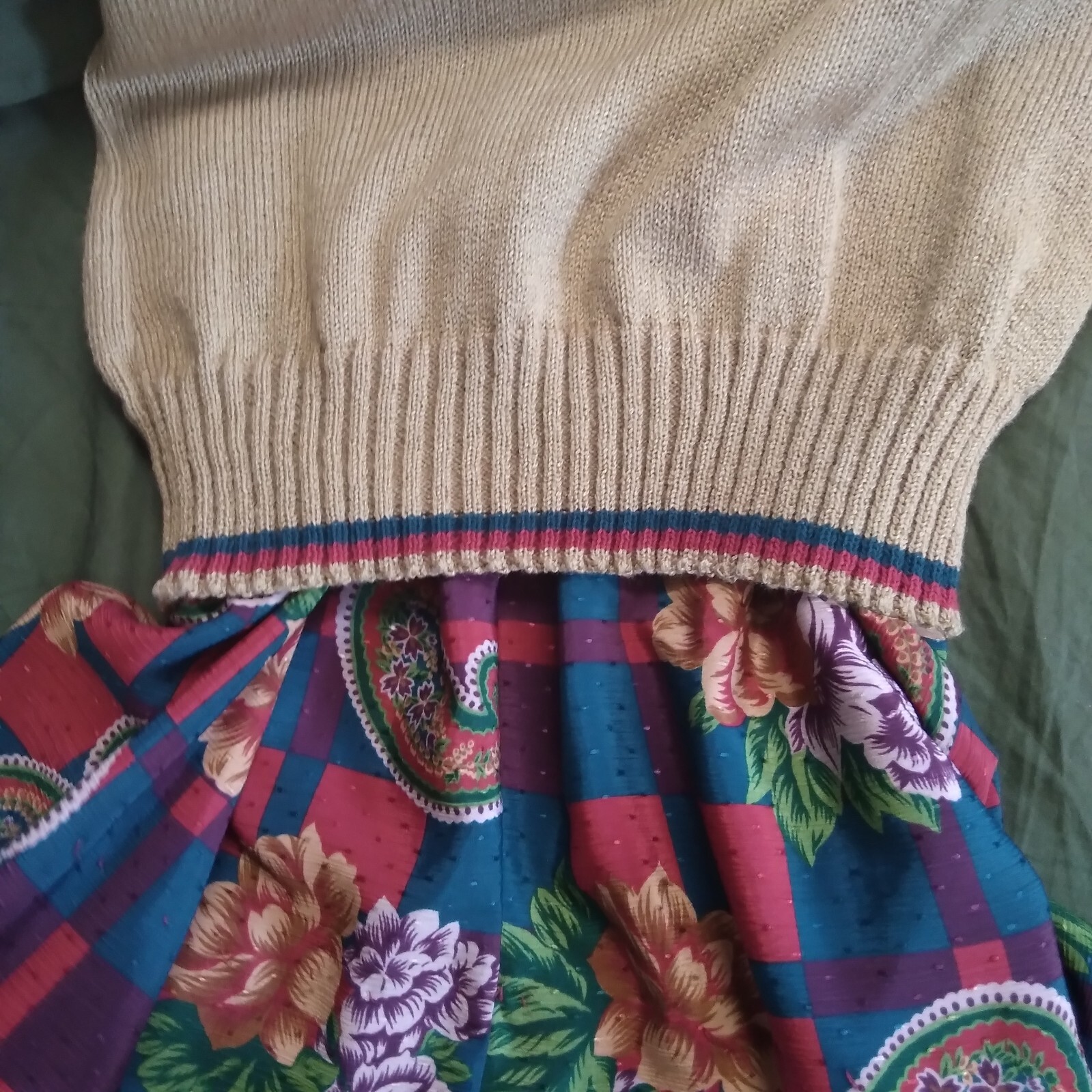 Leslie Fay VTG 2 Piece Set floral Paisley Skirt Knit Blouse Cowl Neck Size 16
