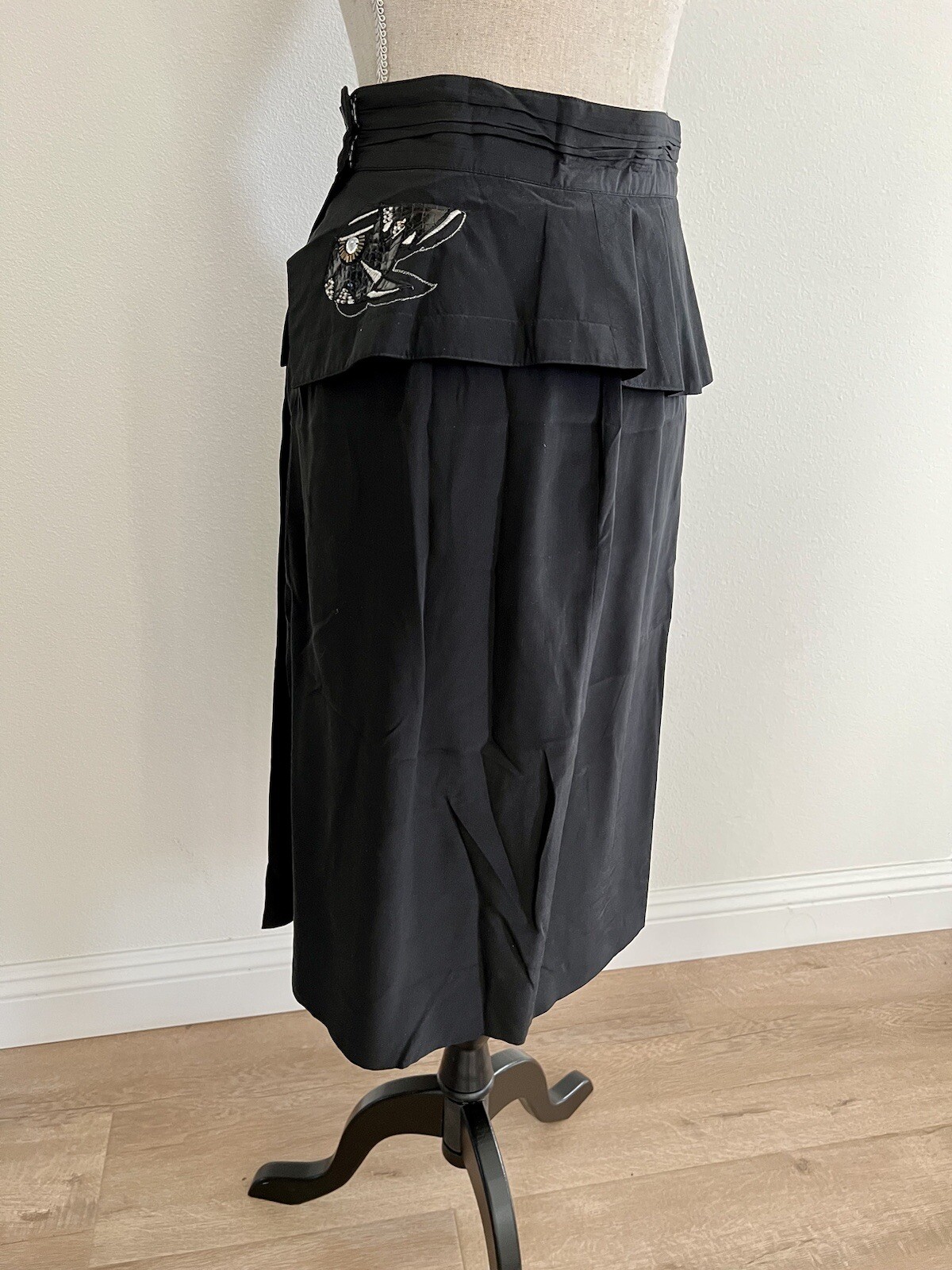 Le Jolly 100% Silk Leather and Snake Skin Skirt blouse set