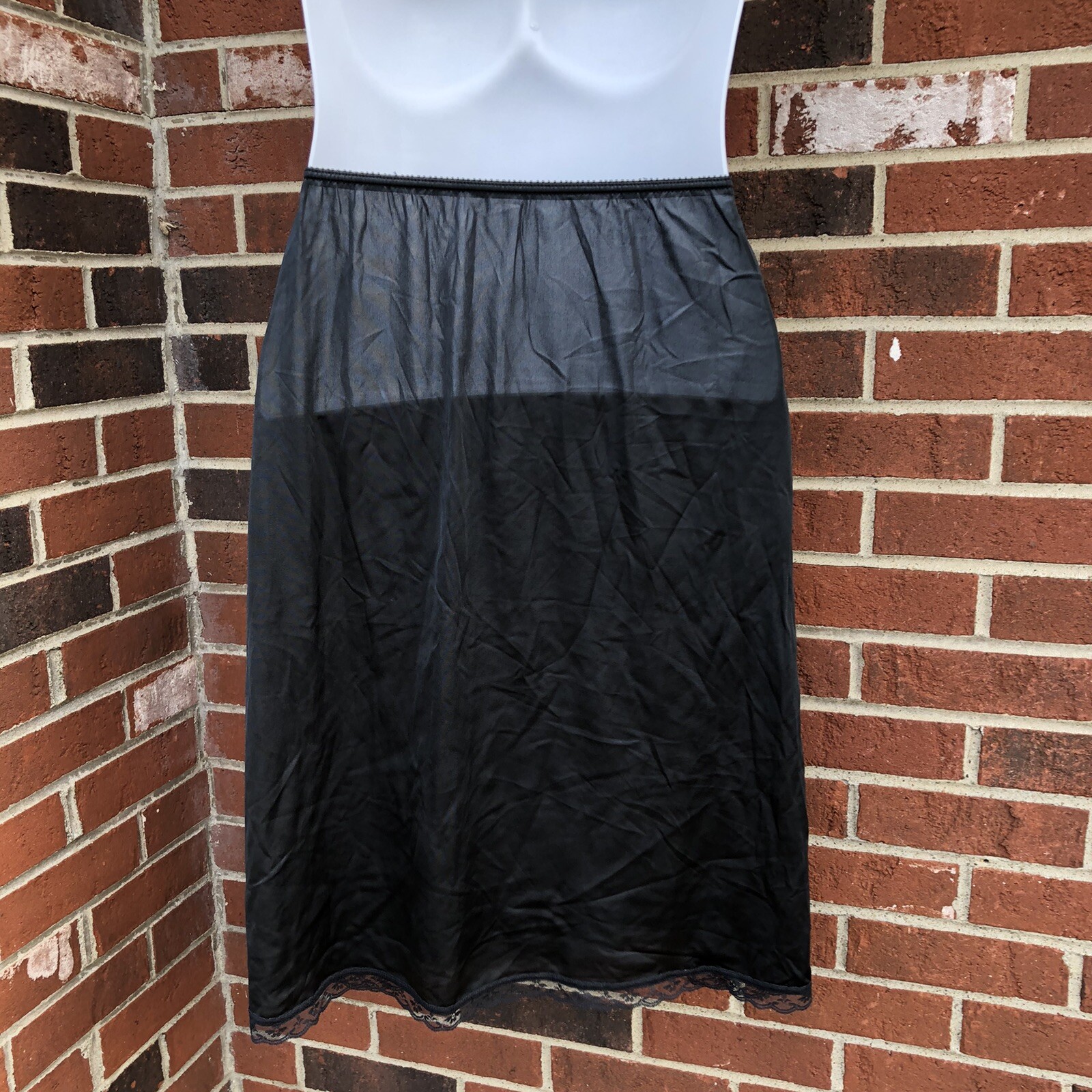 warners perfect measure black large half slip 629